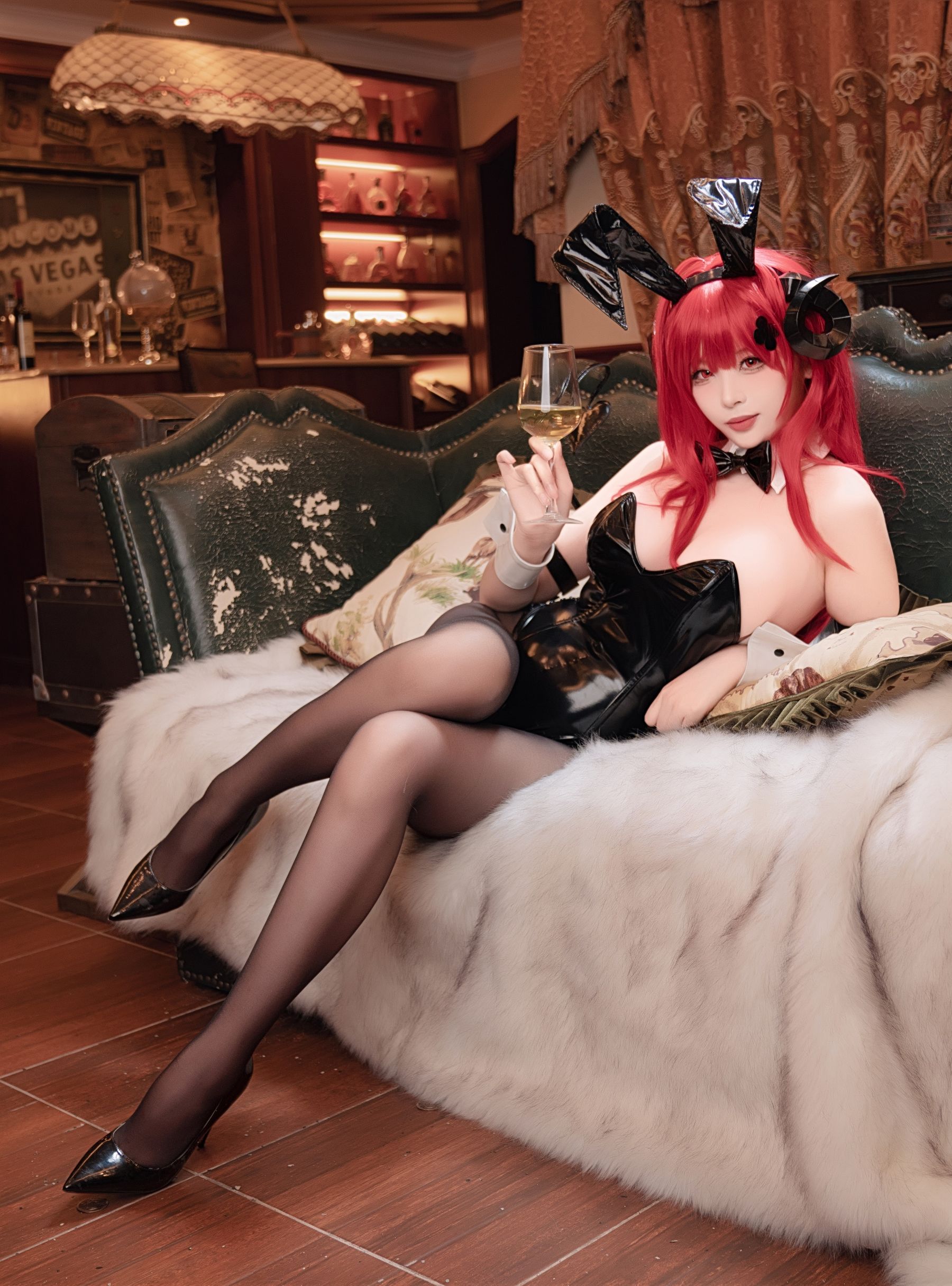 轩萧学姐 - 兴登堡兔女郎  第4张