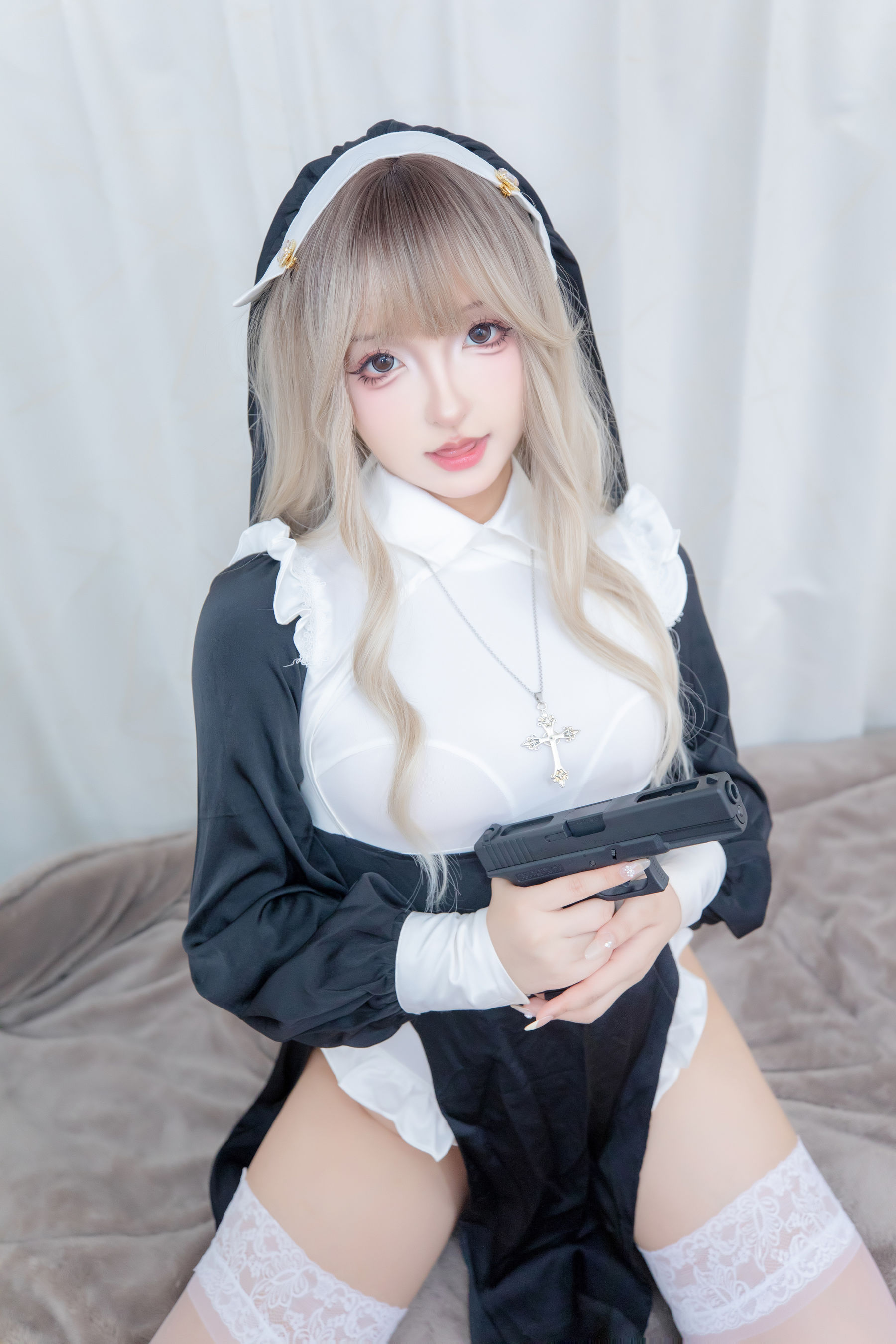 萝莉神楽板真冬 之战斗修女  第3张