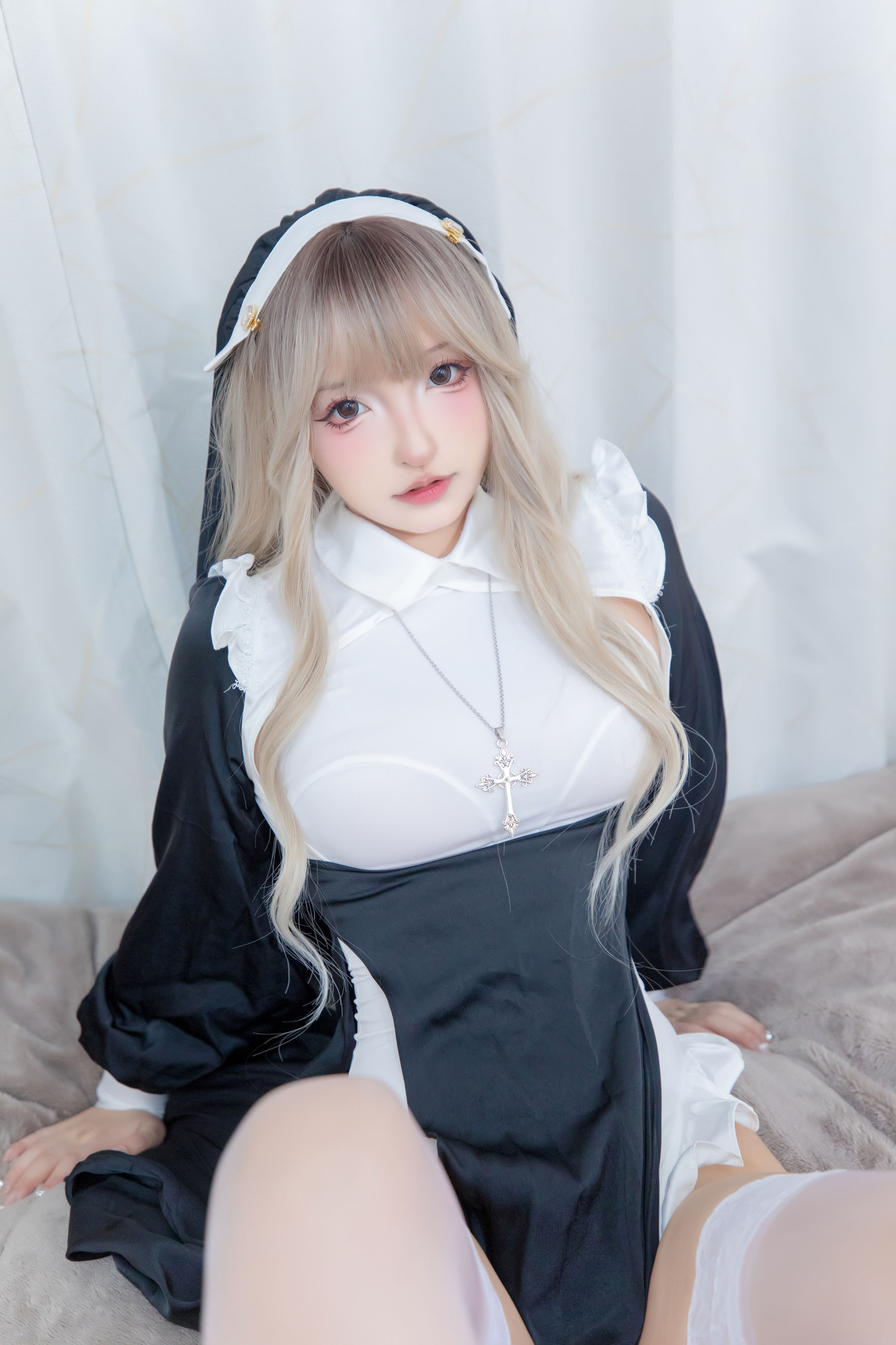 萝莉神楽板真冬 之战斗修女  第2张