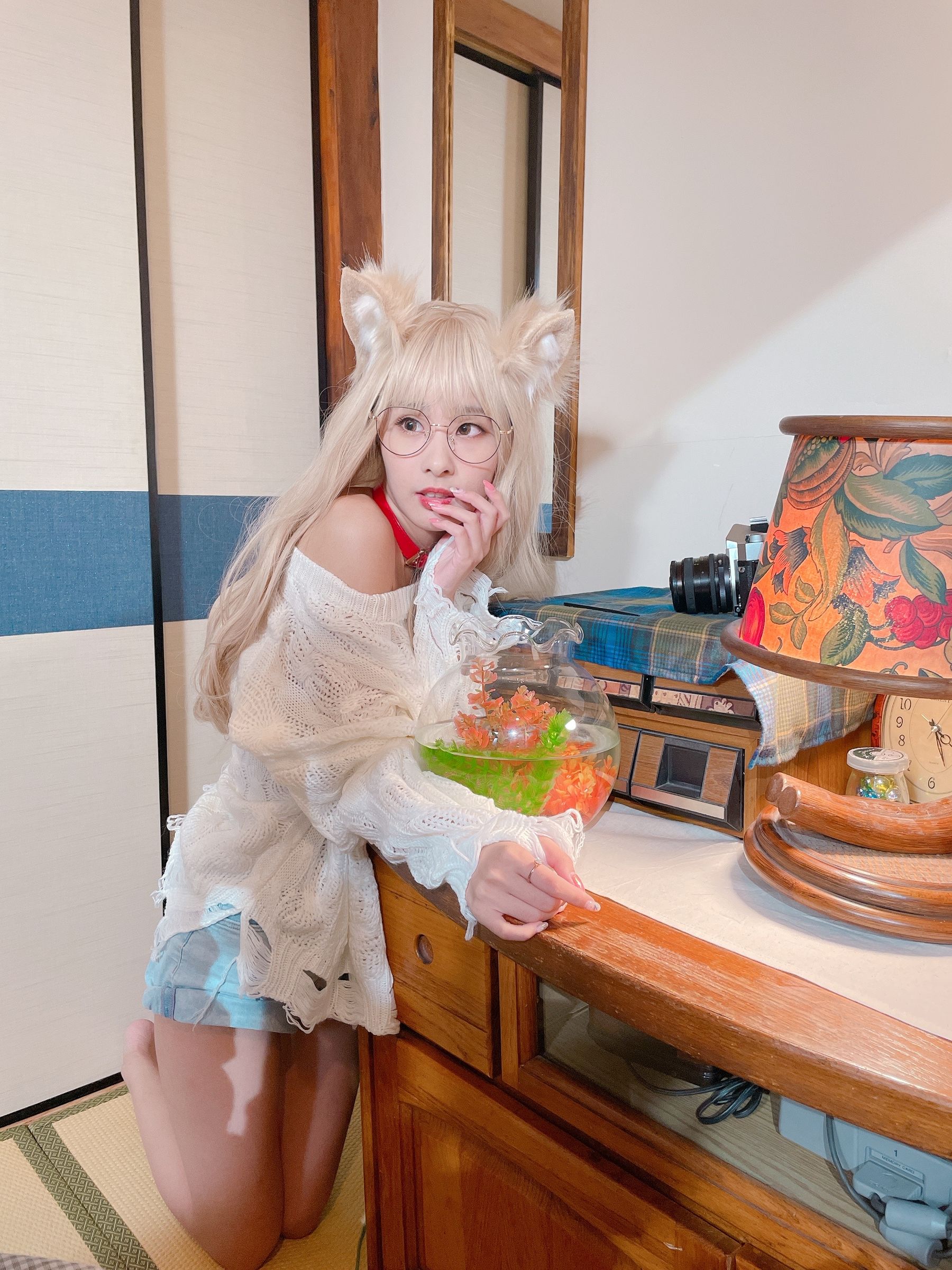 泥泥汝 - 猫女  第3张