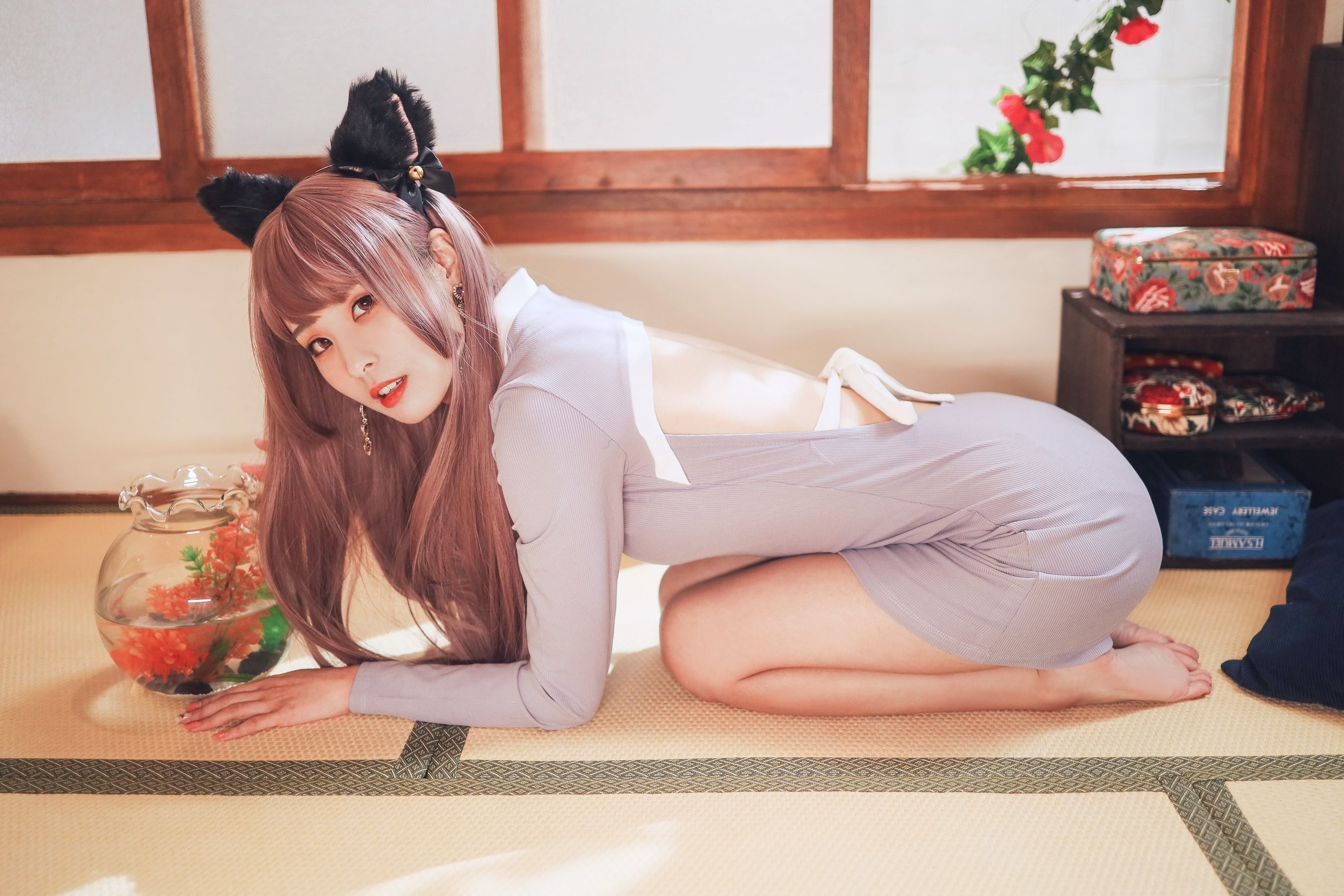 泥泥汝 - 猫女  第351张