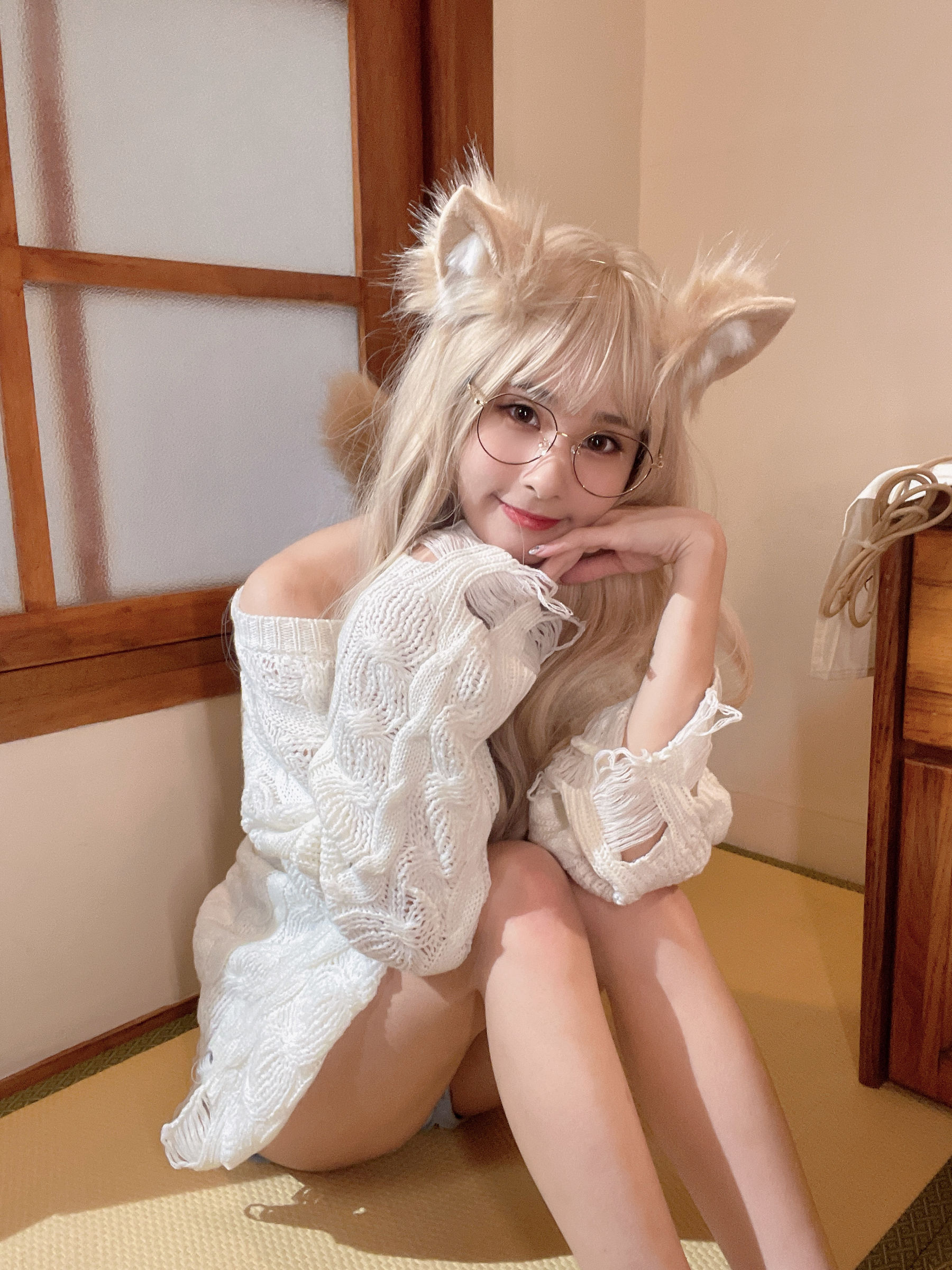 泥泥汝 - 猫女  第302张