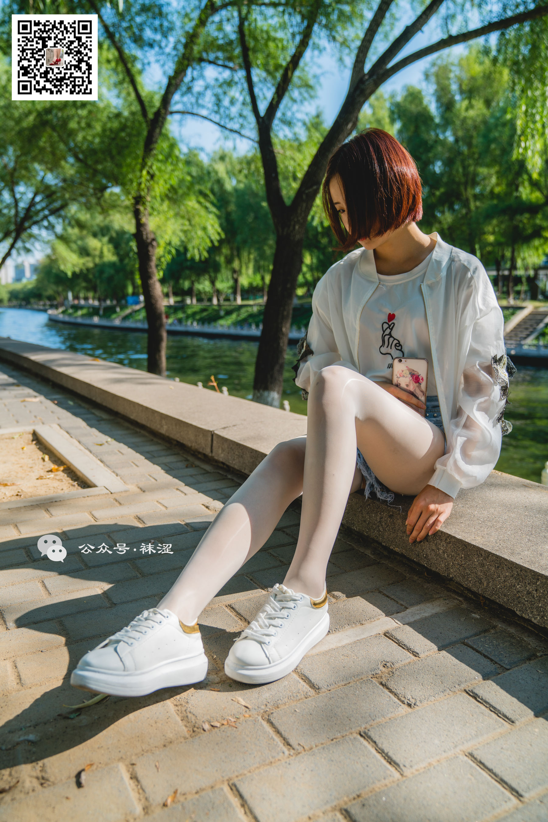 [袜涩] VOL.010  当穿白丝的妹子遇到大叔 第3张