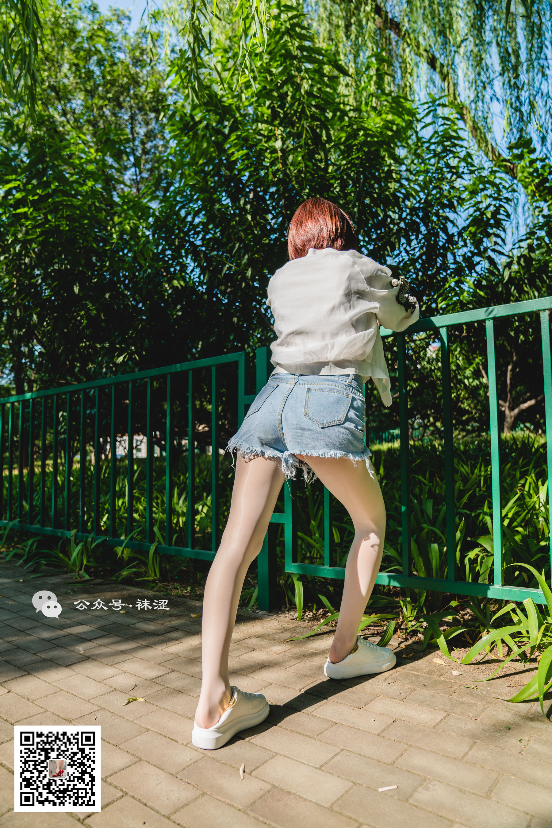 [袜涩] VOL.010  当穿白丝的妹子遇到大叔 第8张