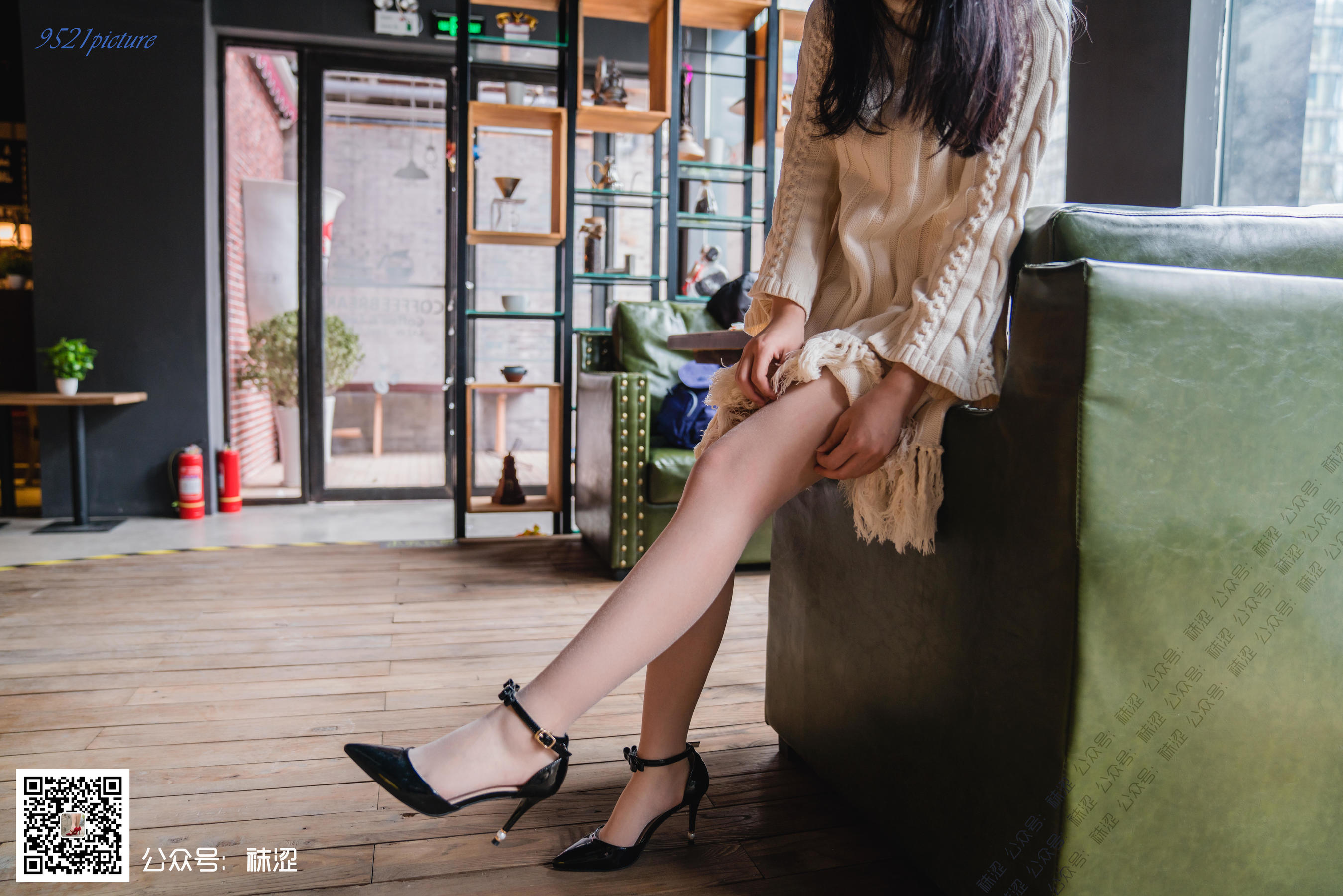 [袜涩] VOL.023 莎莎 温柔毛衣与肤色丝袜  第10张