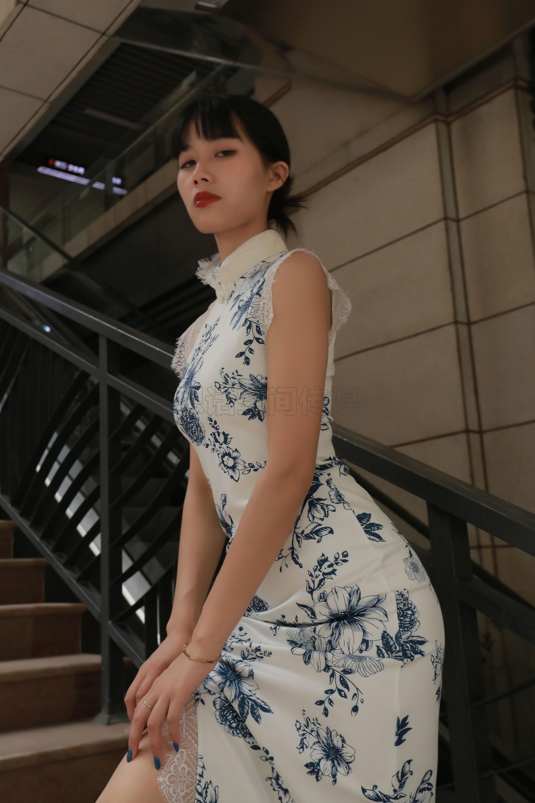 [思话SiHua] SH187 诗诗 穿肉丝的旗袍女神  第3张