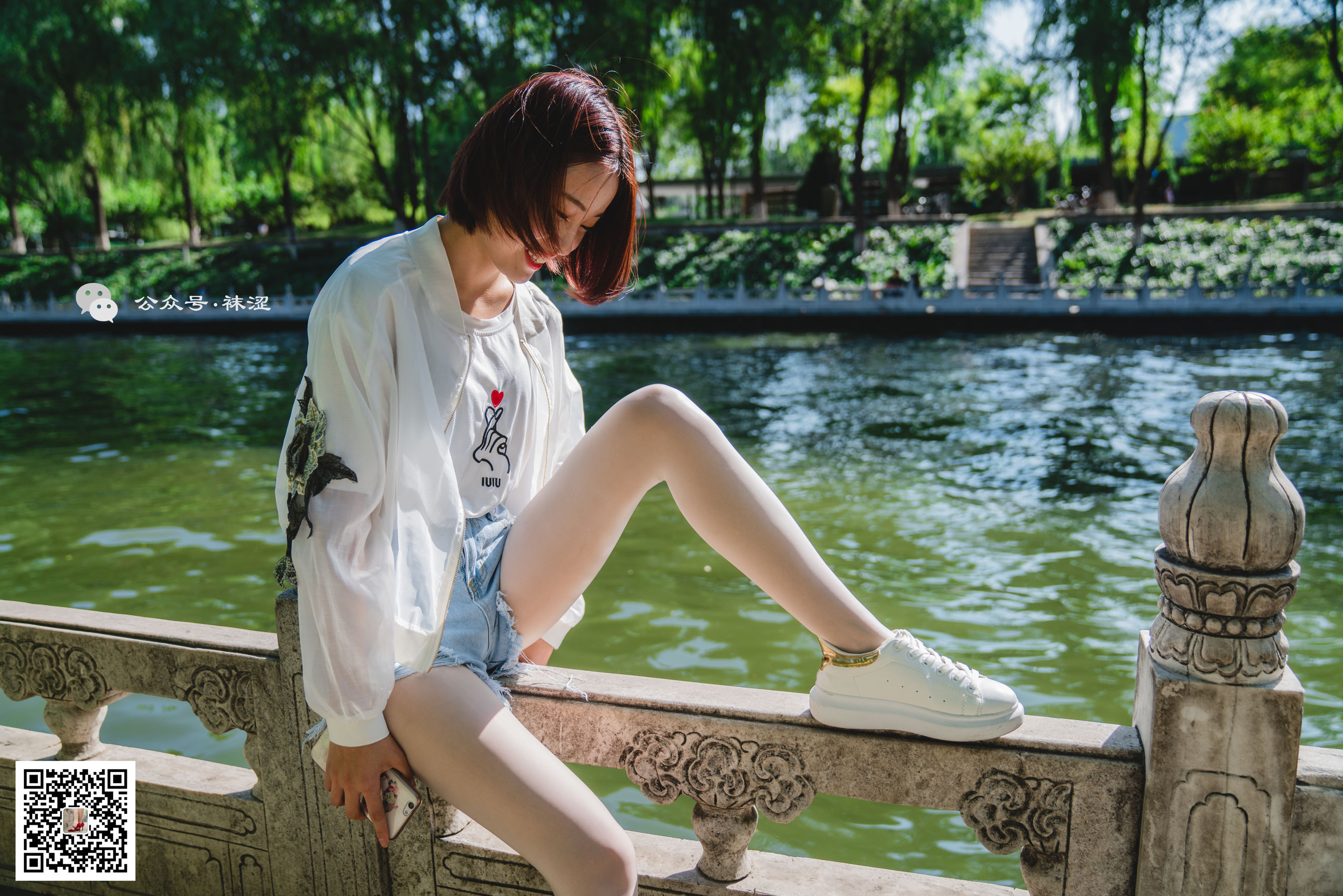 [袜涩] VOL.010  当穿白丝的妹子遇到大叔 第2张