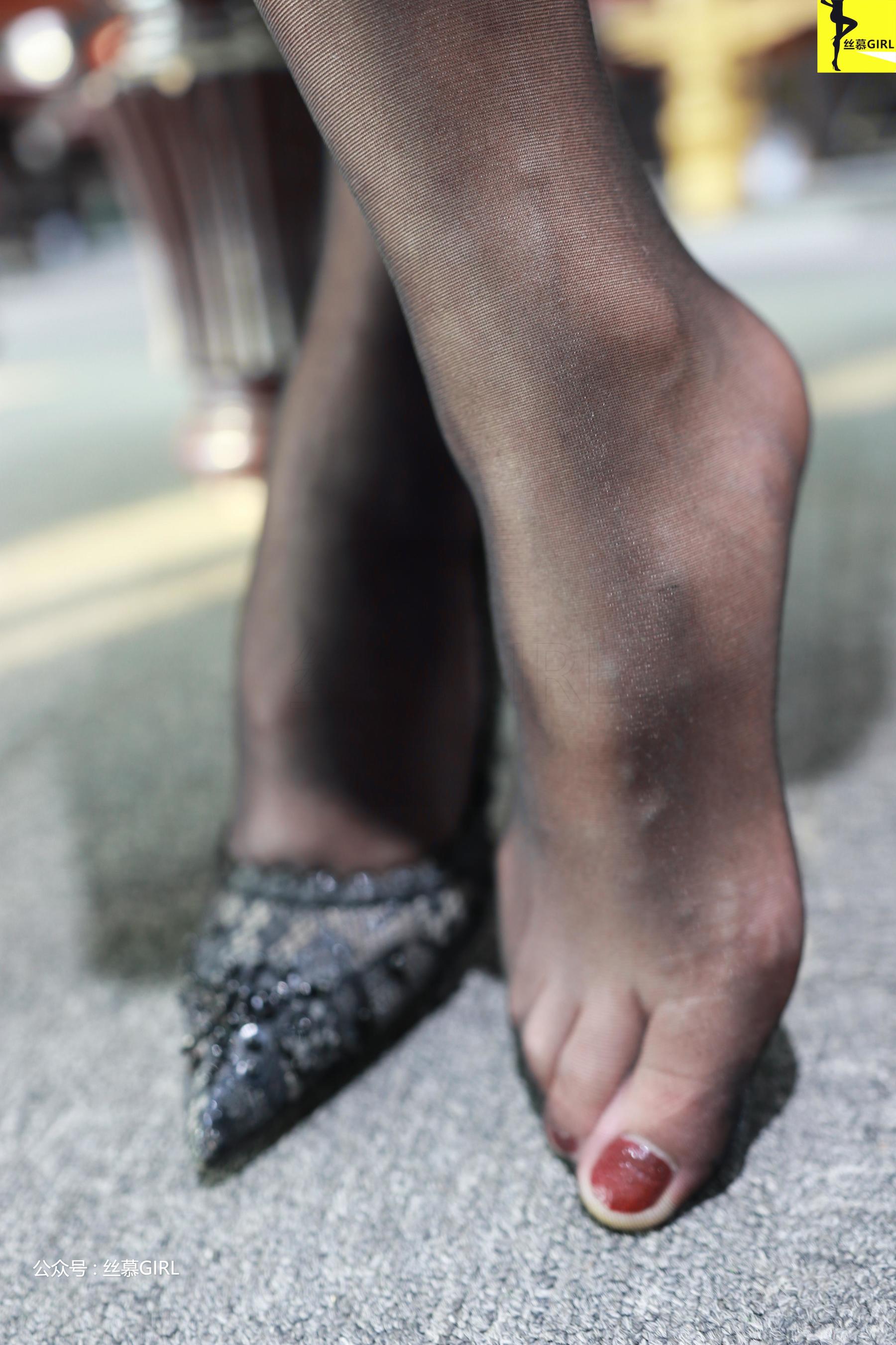 [丝慕] 第023期 Miya 《台球与黑丝》  第11张