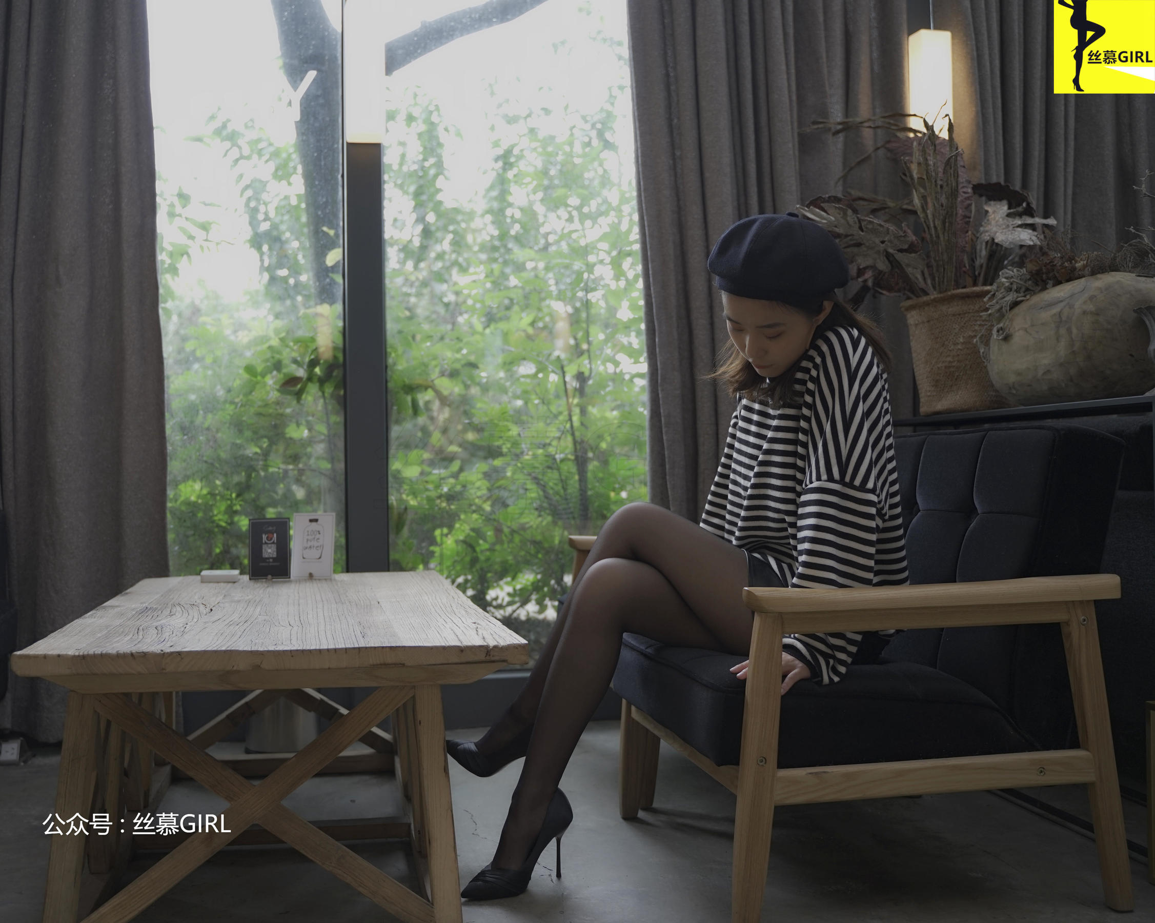 [丝慕] 第025期 四月 《谁是谁的腿》  第24张