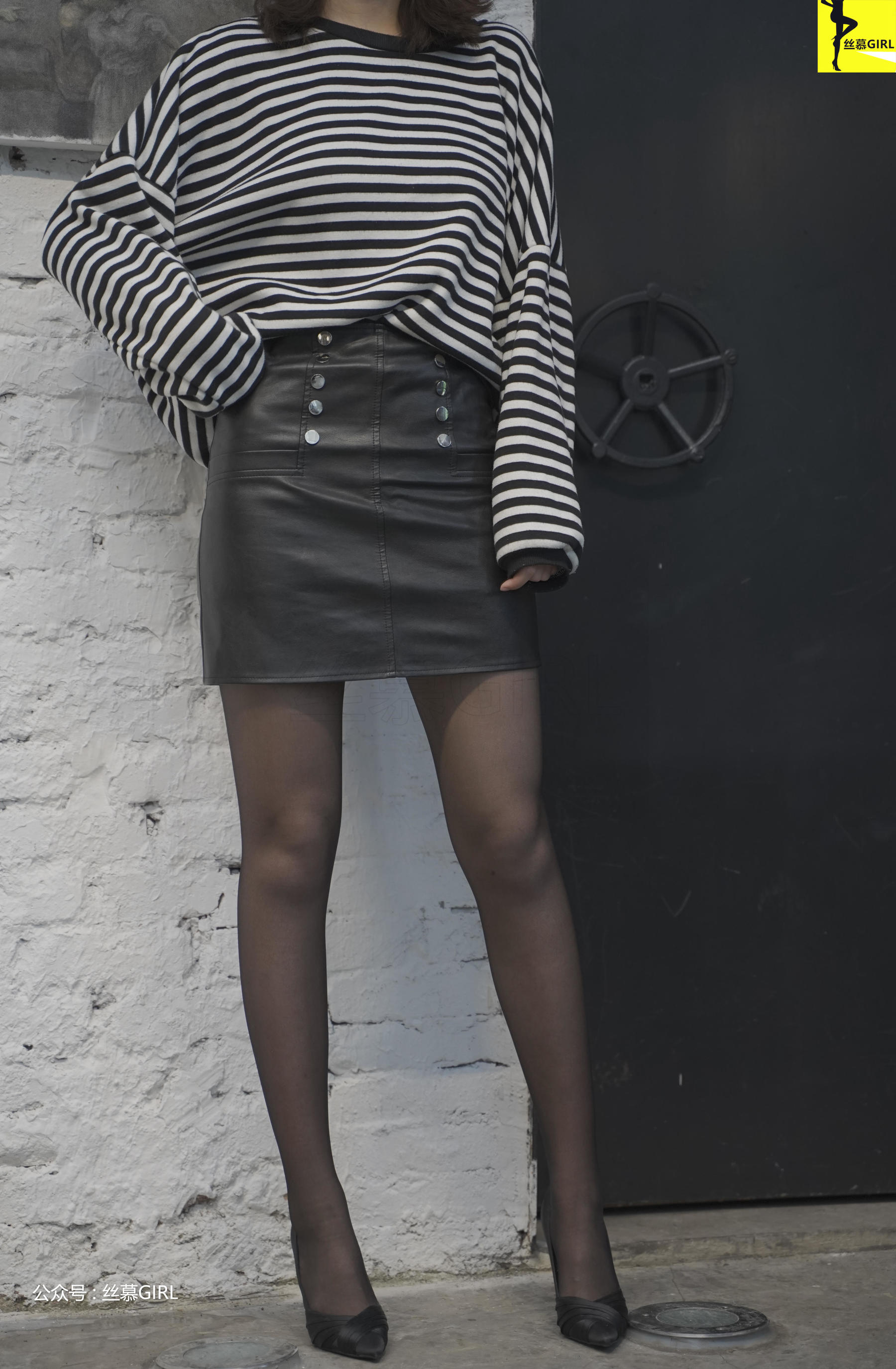 [丝慕] 第025期 四月 《谁是谁的腿》  第12张