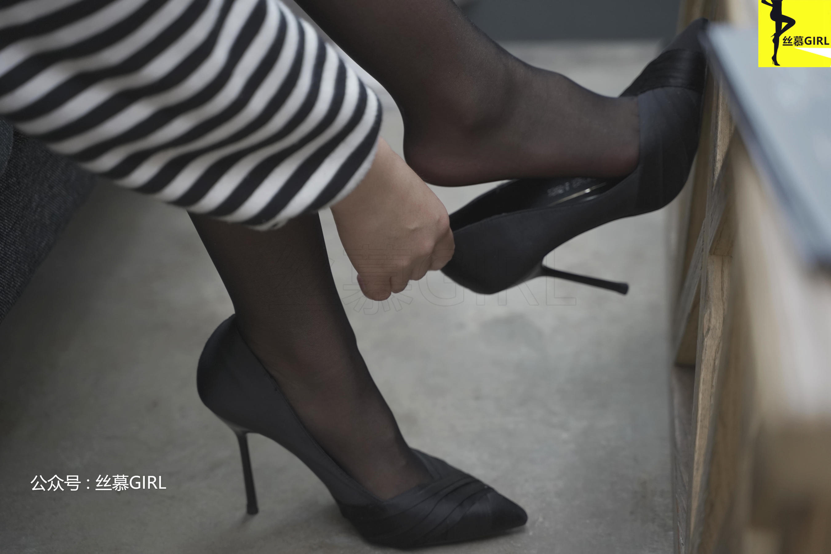 [丝慕] 第025期 四月 《谁是谁的腿》  第60张