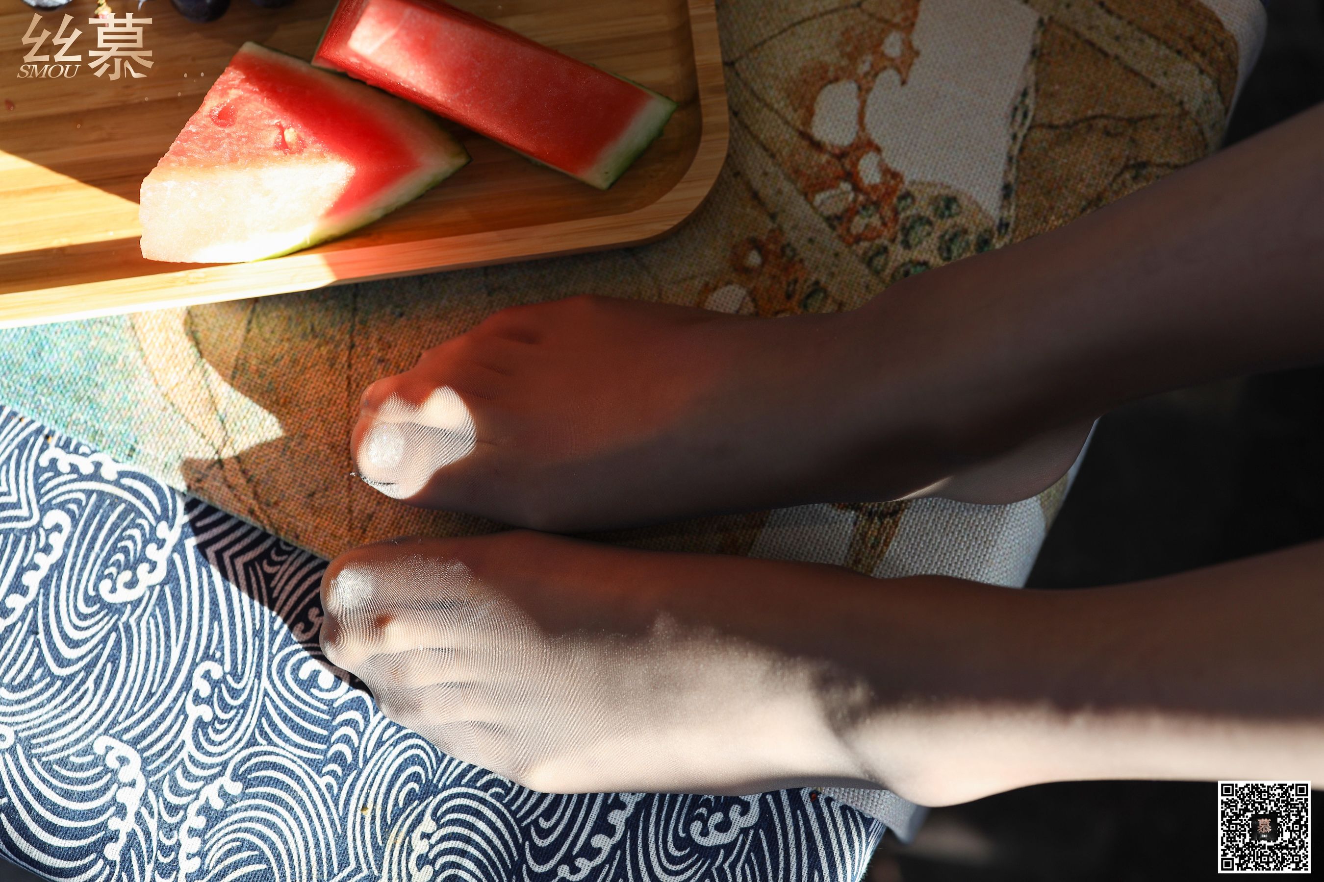 [丝慕] 特写集TX047 媛媛 《西瓜丝足记》  第3张