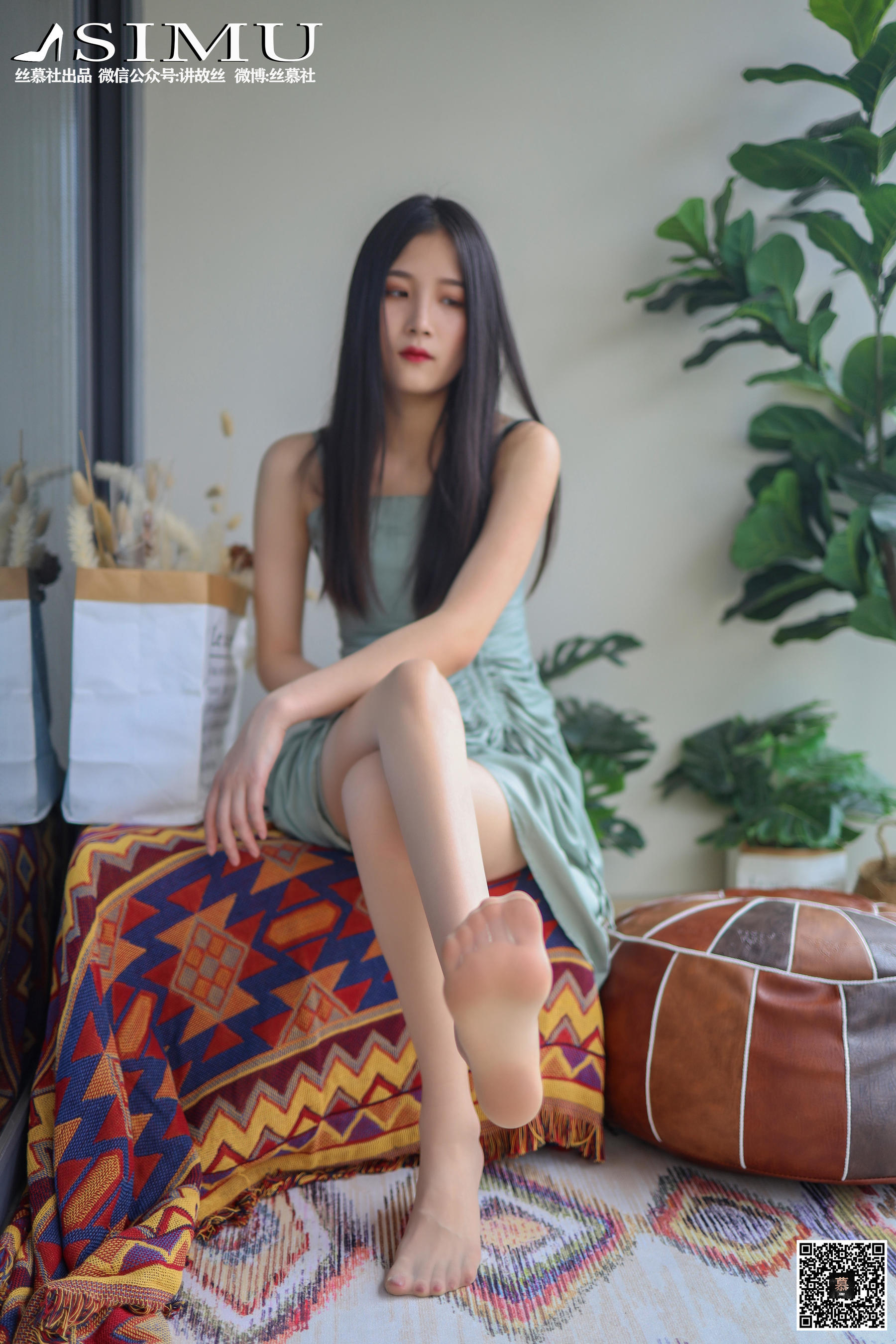 [丝慕] 特写集TX024 熙熙 《阳台玩丝的熙熙》  第4张