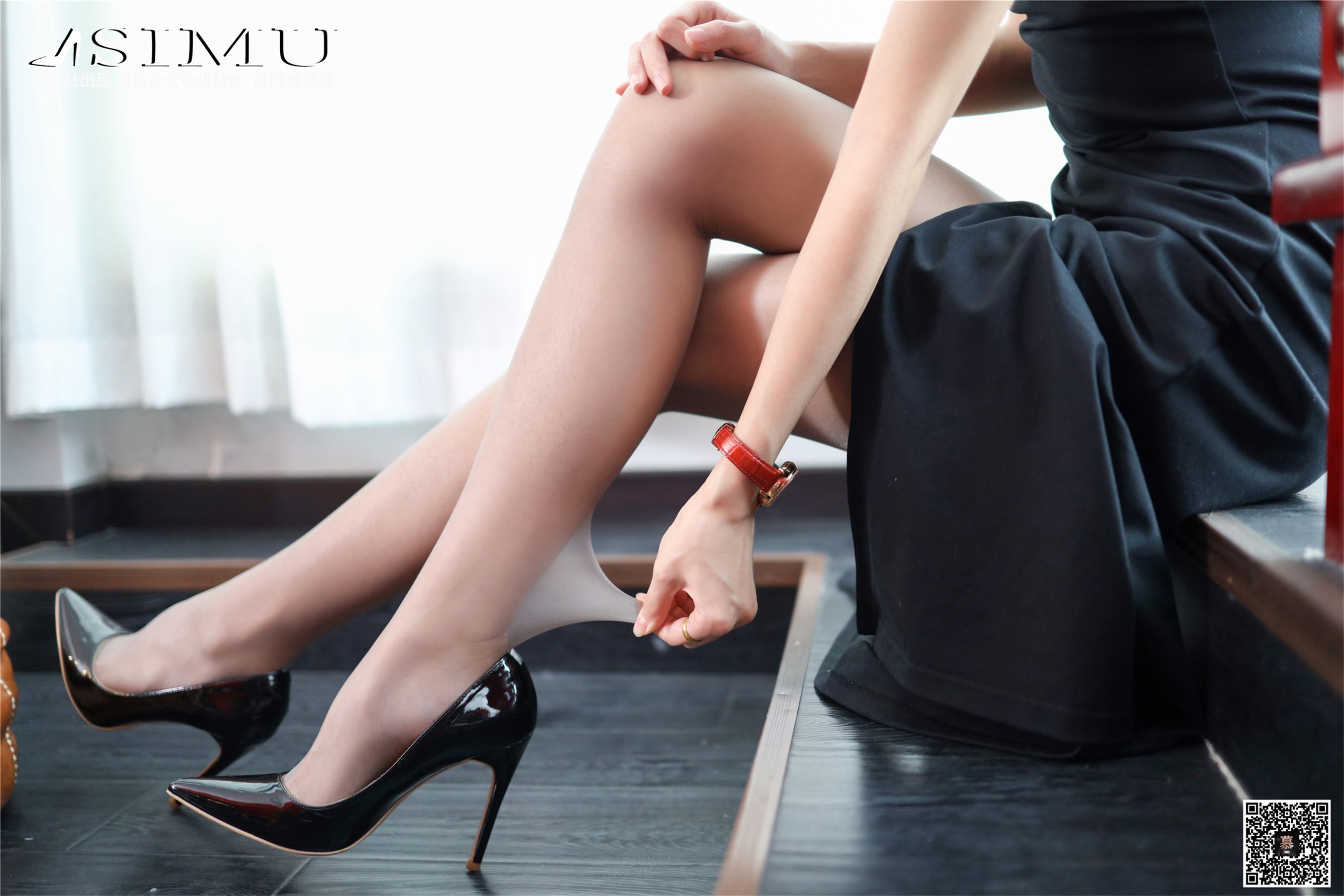 [丝慕] 特写集TX019 茗茗 《漆皮高跟与凉鞋》  第38张