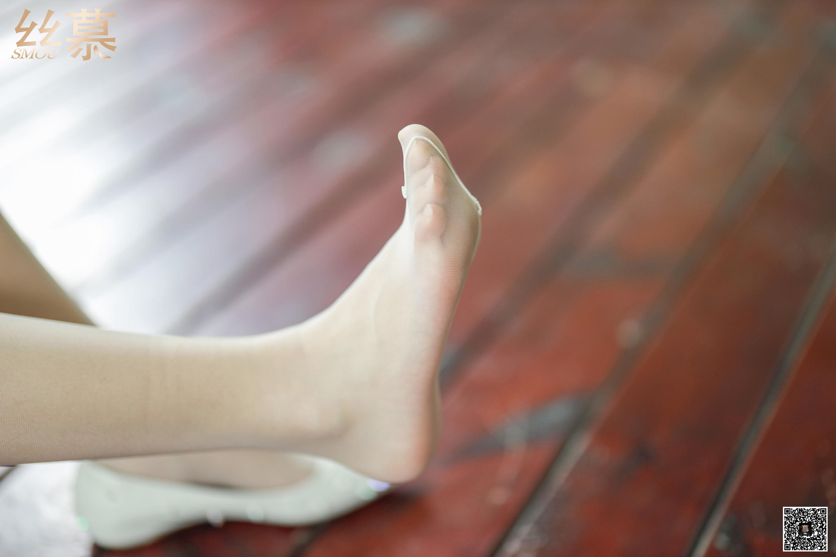 [丝慕] 特写集TX030 文欣 《阳光下的白丝光影》  第13张