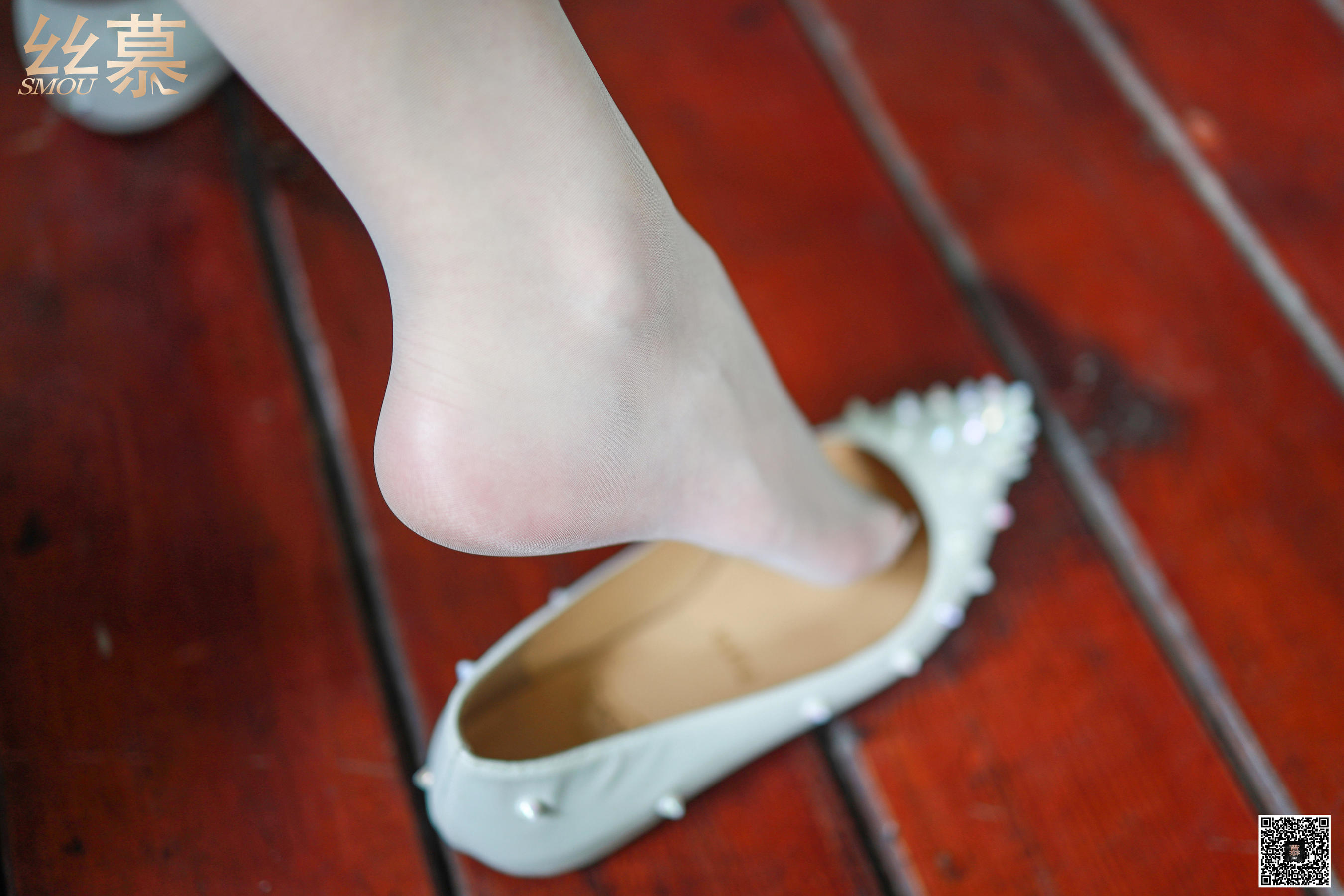 [丝慕] 特写集TX030 文欣 《阳光下的白丝光影》  第31张