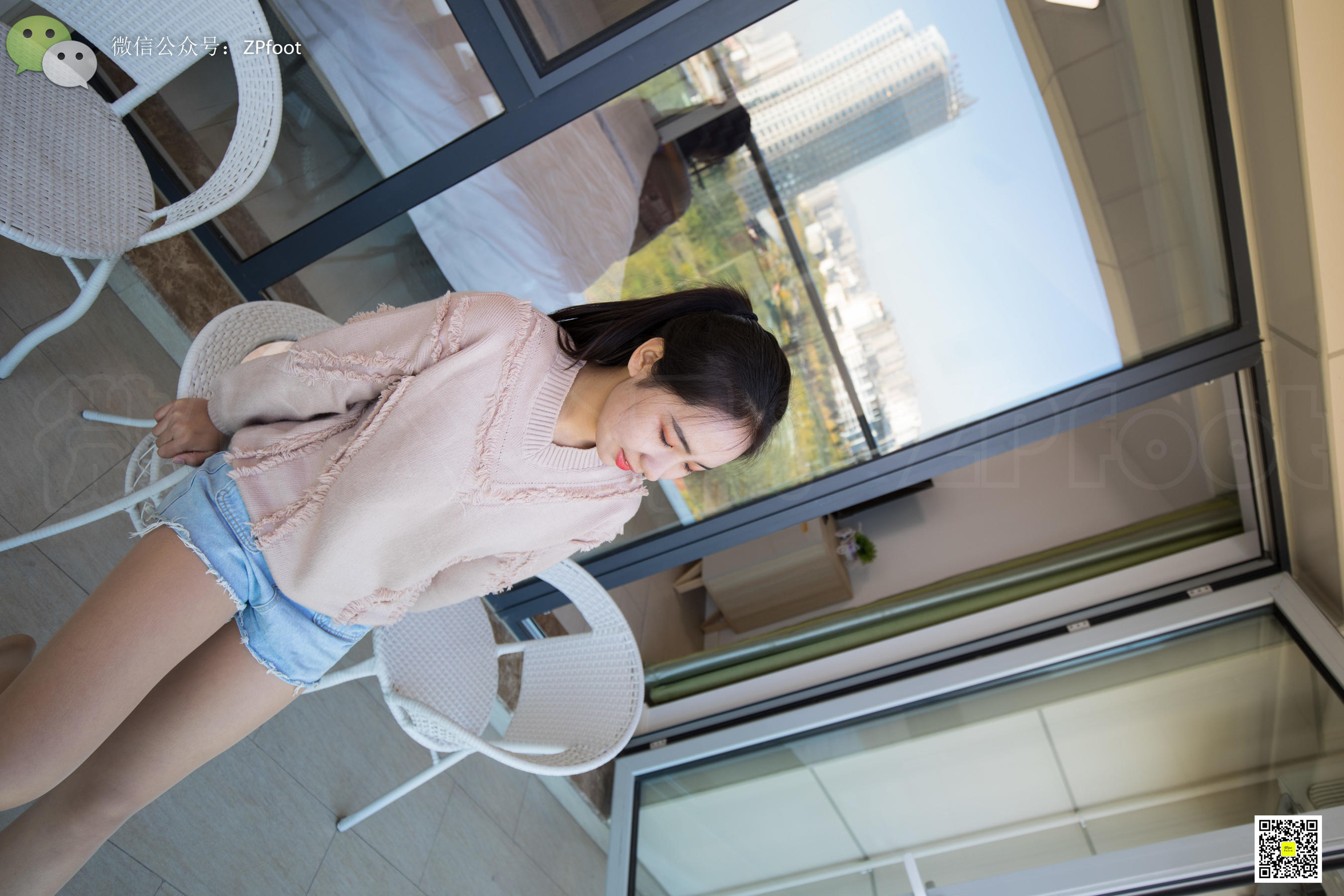 [山茶摄影LSS] NO.062  喜欢看书 喜欢丝袜 第21张