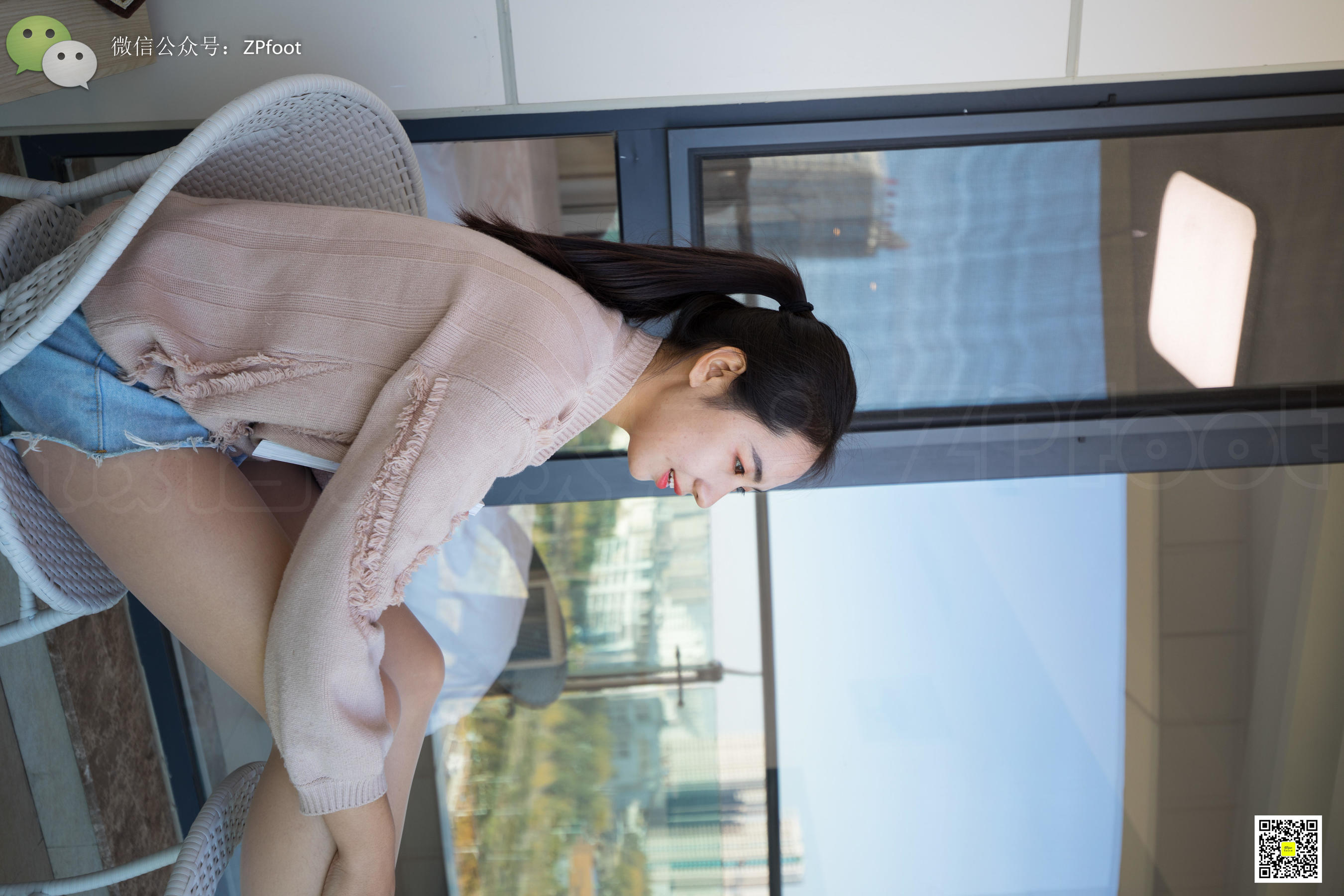 [山茶摄影LSS] NO.062  喜欢看书 喜欢丝袜 第13张