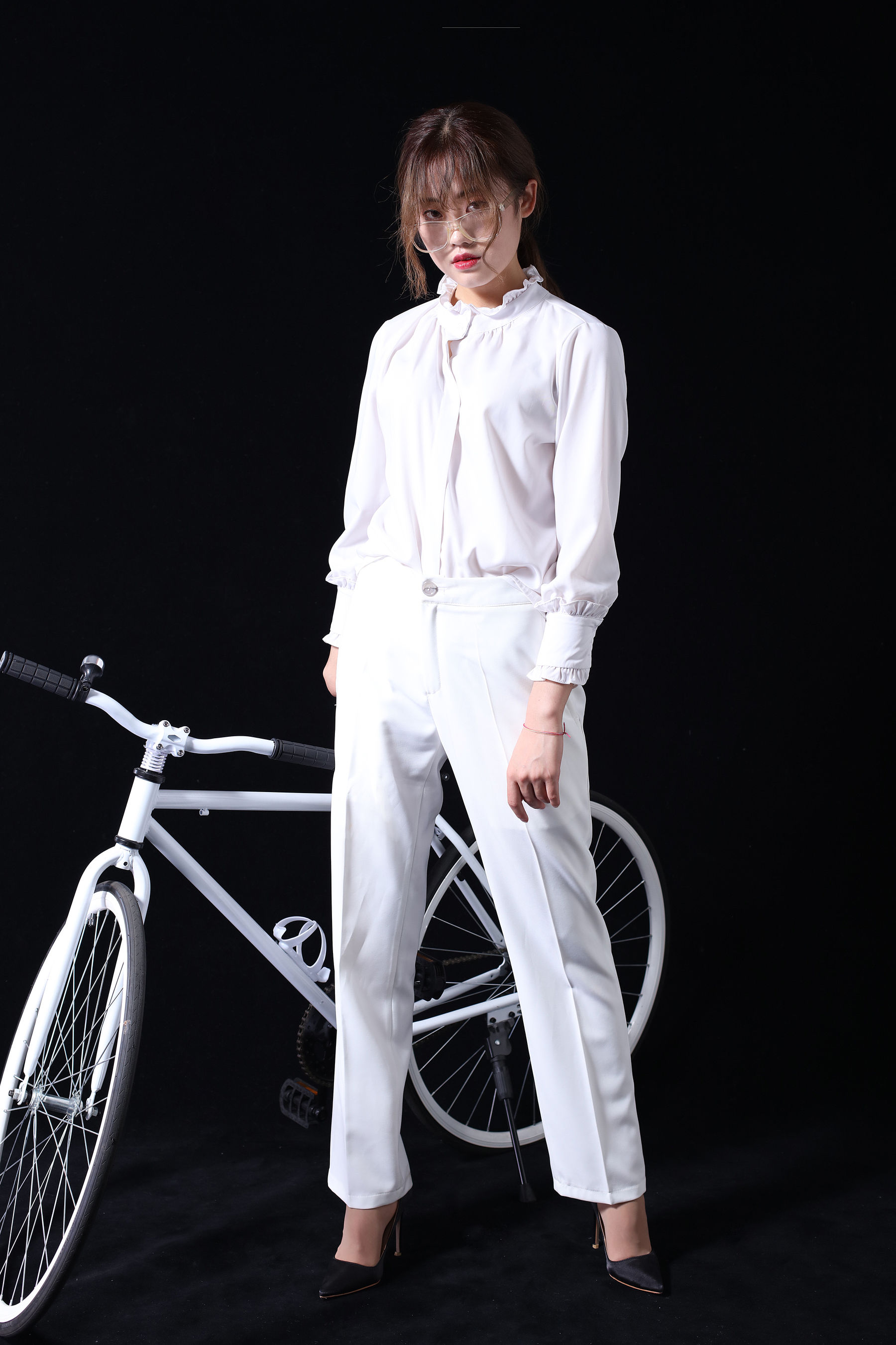 [奈丝] NO.126 可乐 御姐套装 裤里丝  第3张
