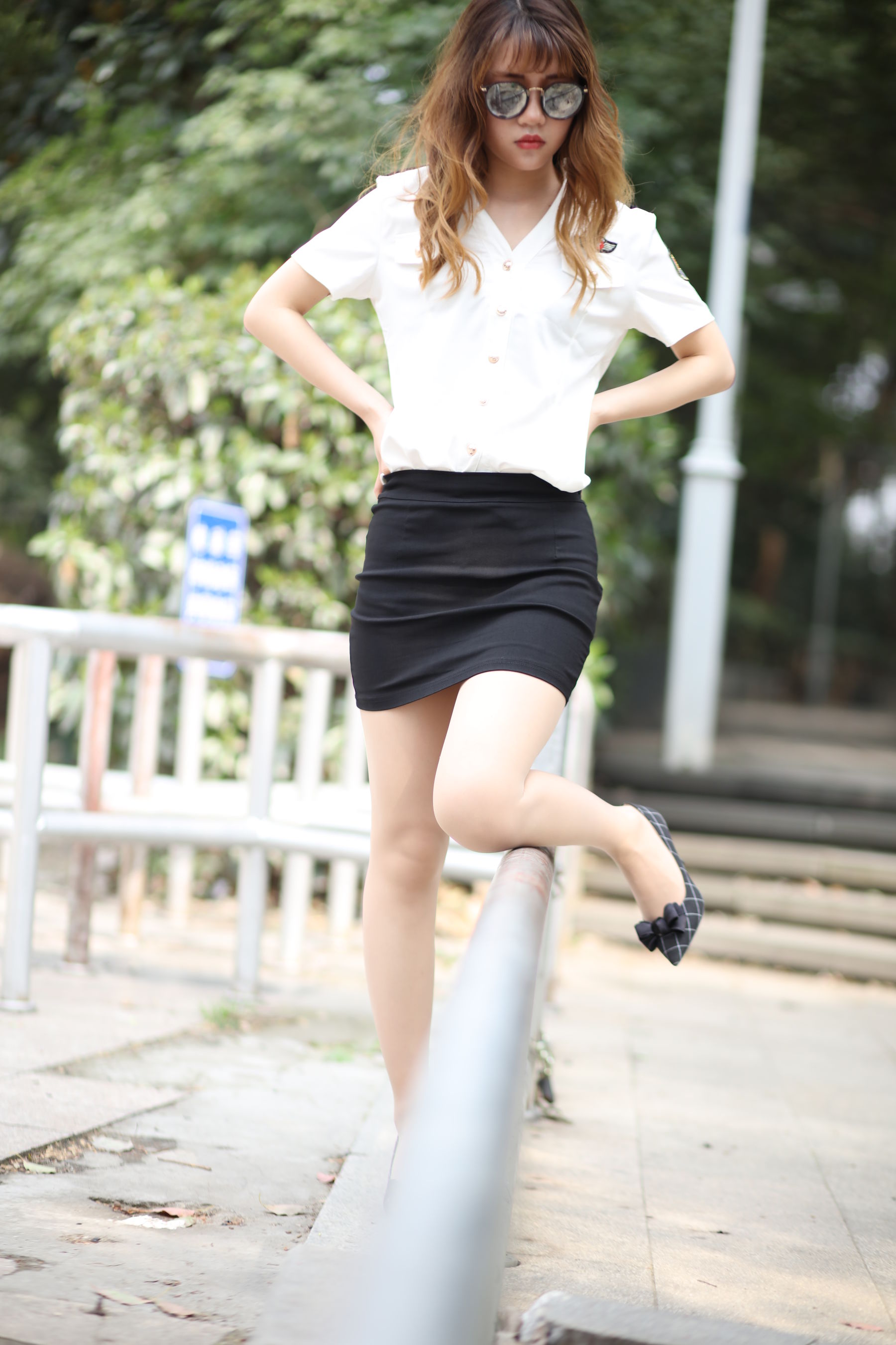 [奈丝] NO.116 高高 公园里的制服肉丝  第5张