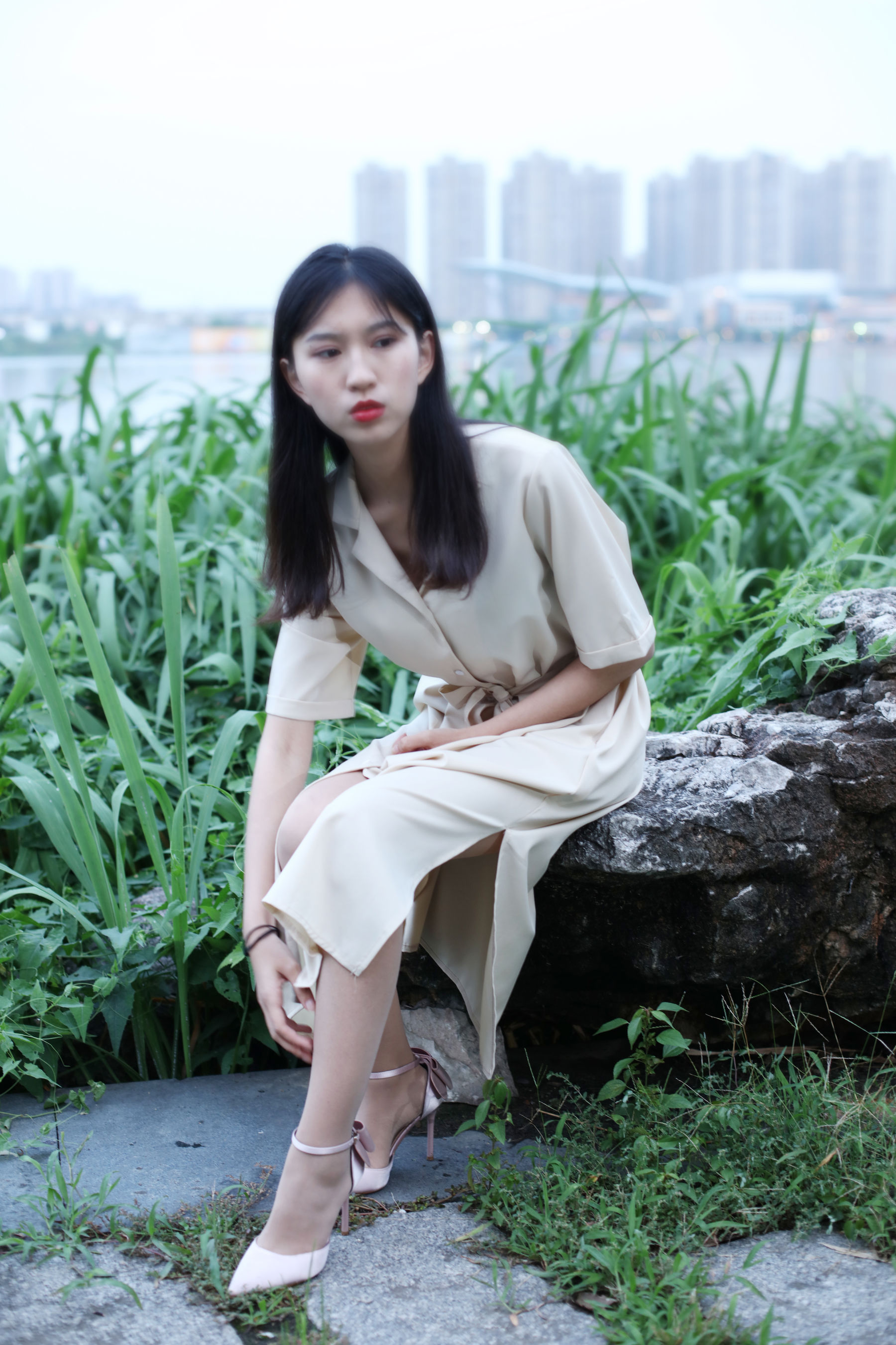 [奈丝] NO.131 小橙子 户外躺拍  第7张