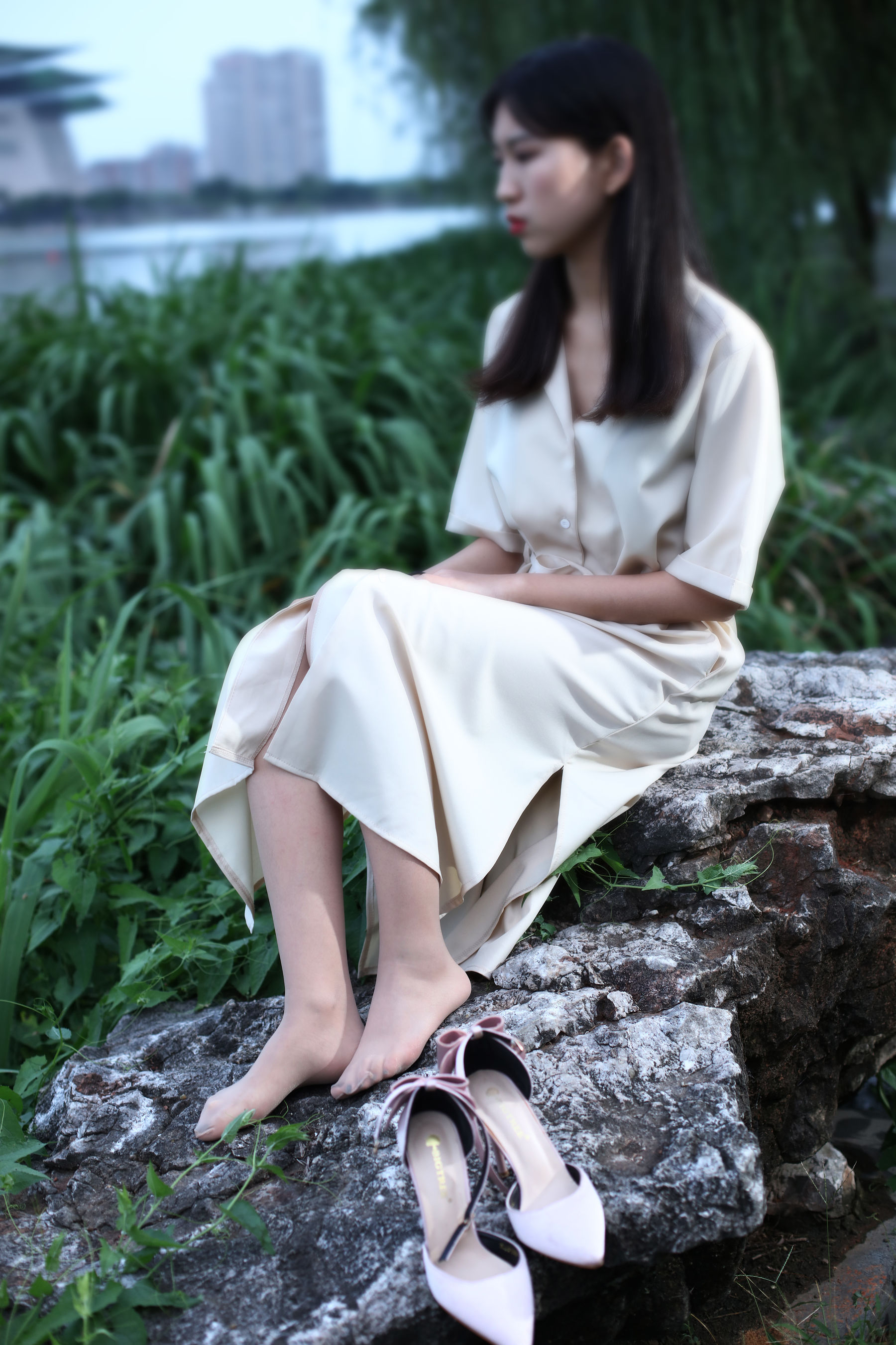 [奈丝] NO.131 小橙子 户外躺拍  第39张