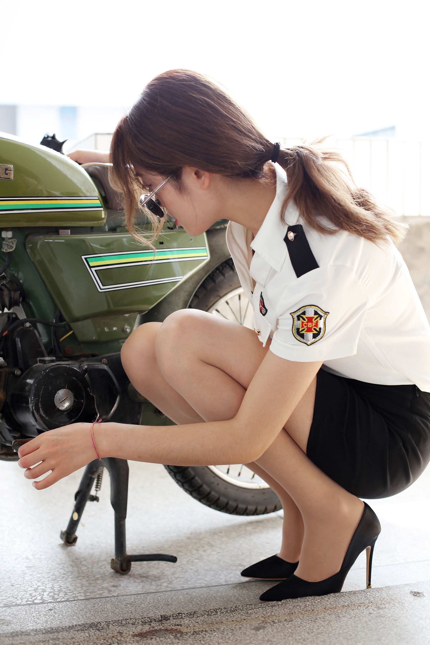 [奈丝] NO.117 可乐 制服机车女孩  第7张
