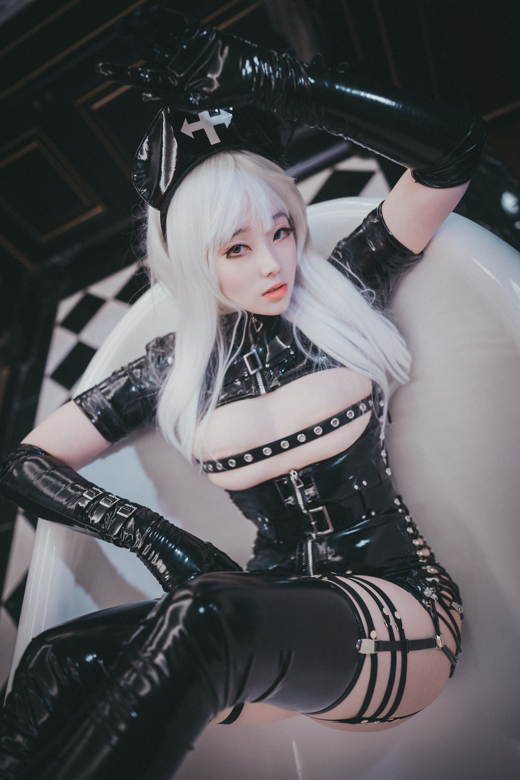 [网红COSER] 韩国妹子BamBi - Poisonous nurse  第48张