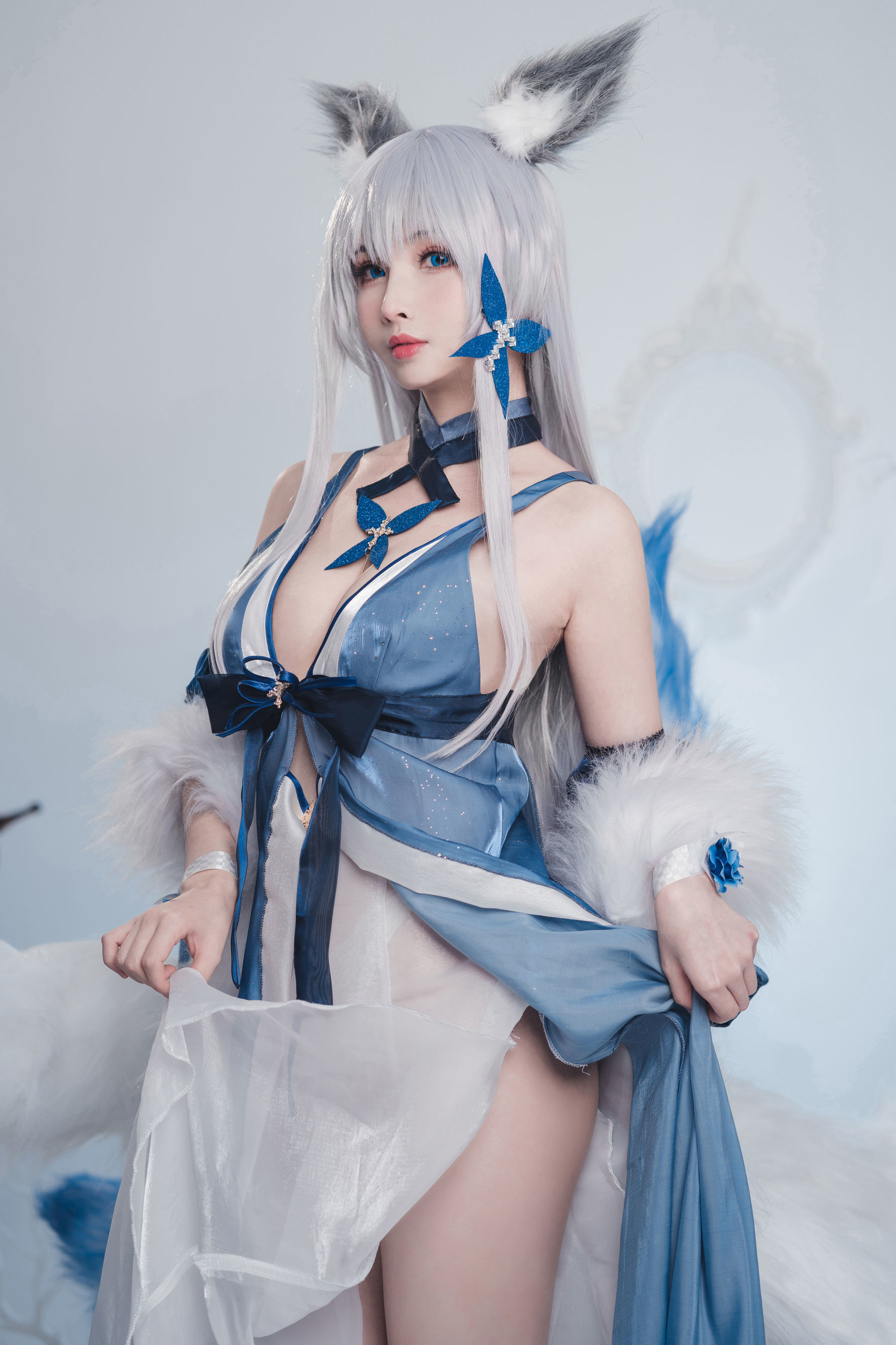 [网红COSER] COS福利rioko凉凉子 - 信浓礼服  第1张