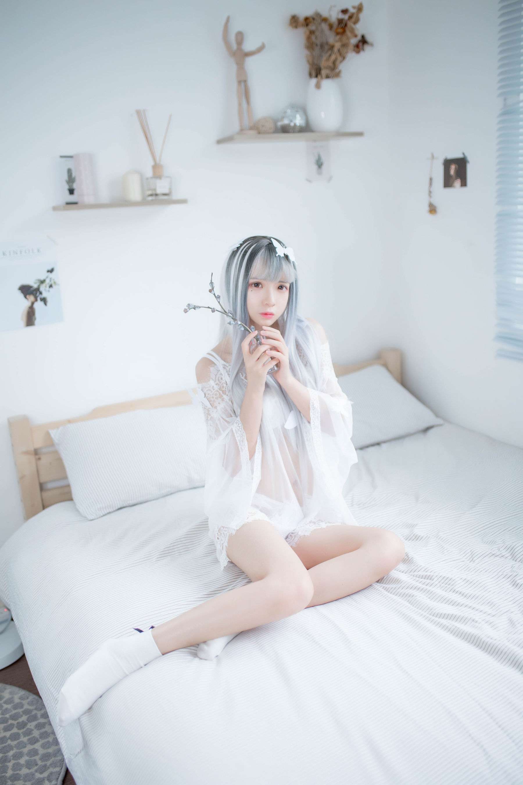 [网红COSER] 疯猫ss - 透明白纱  第9张