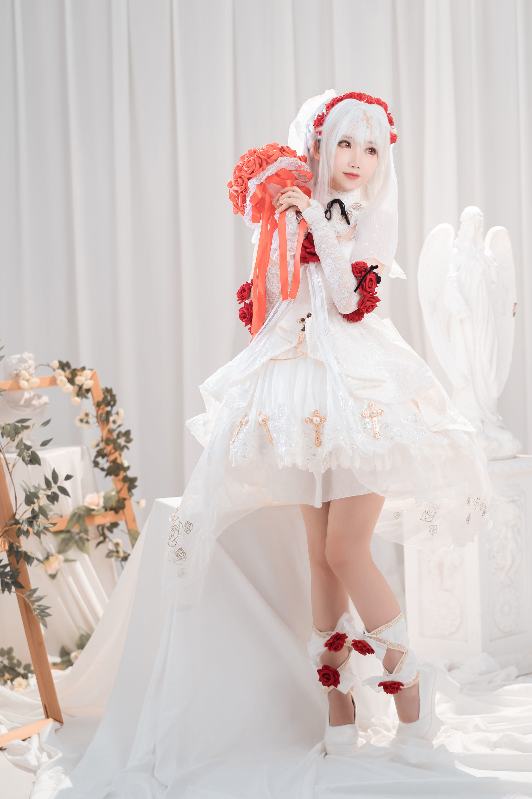 [网红COSER] 可爱人气Coser面饼仙儿 - 德丽莎婚纱  第12张