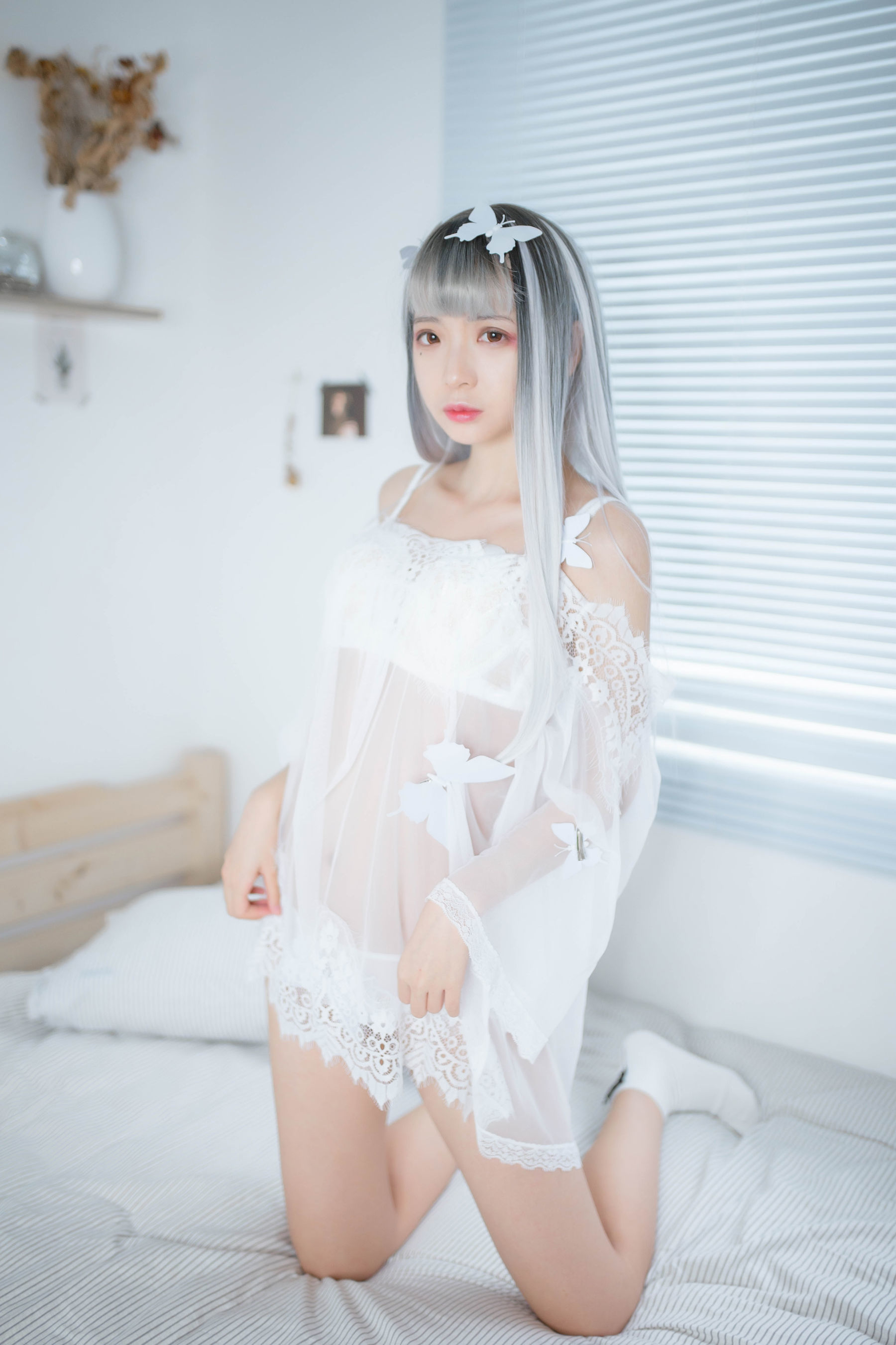 [网红COSER] 疯猫ss - 透明白纱  第8张