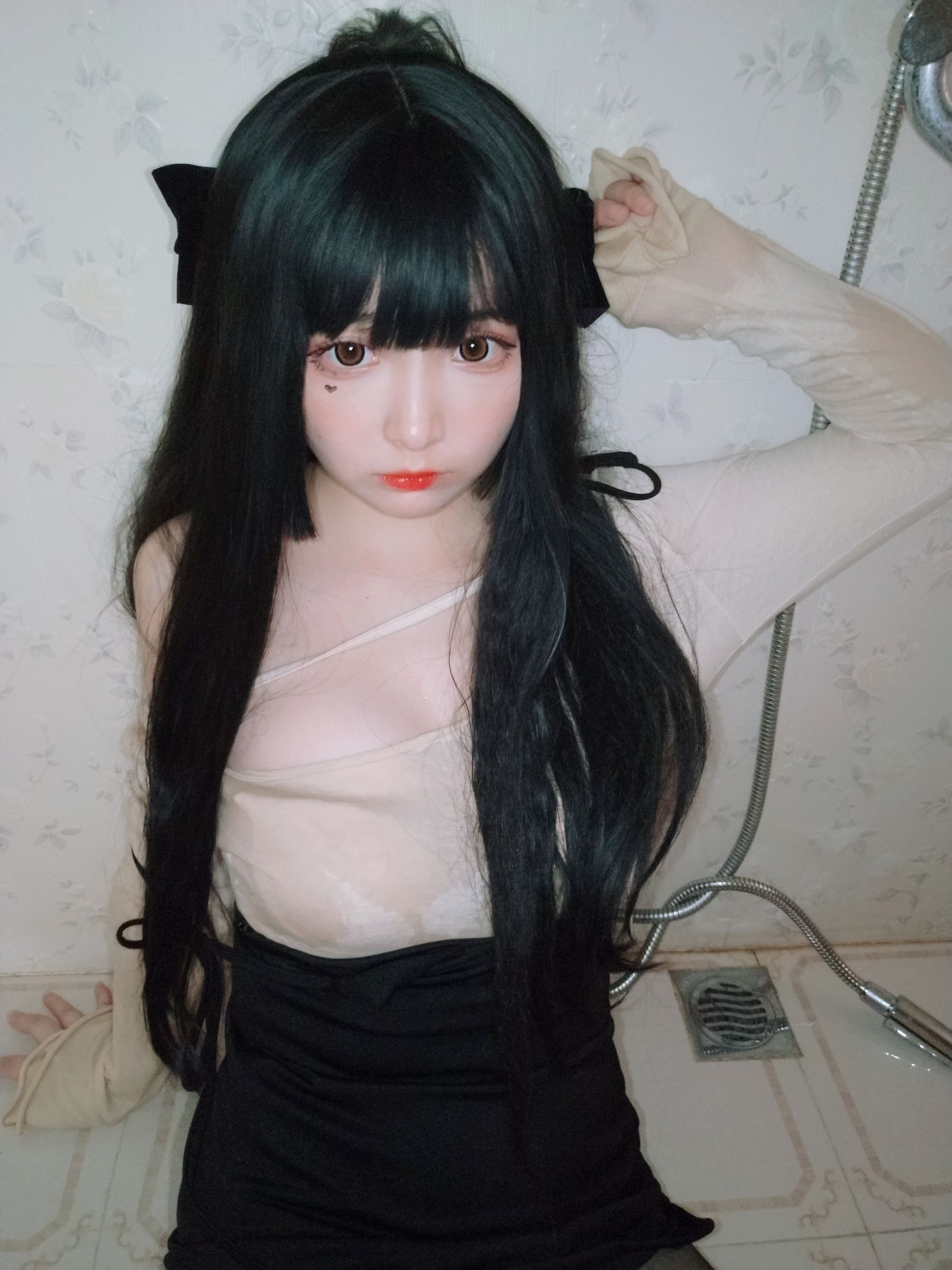 [Cosplay写真] 二次元美女古川kagura - 浴室湿身黑丝  第13张