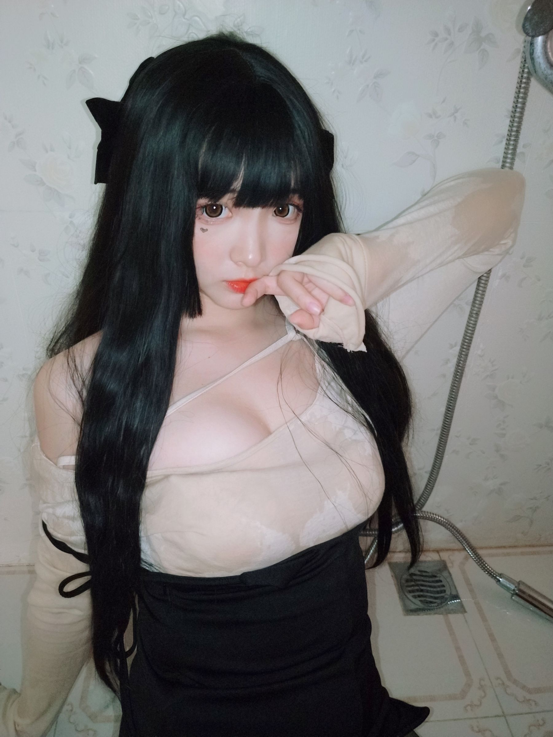 [Cosplay写真] 二次元美女古川kagura - 浴室湿身黑丝  第18张