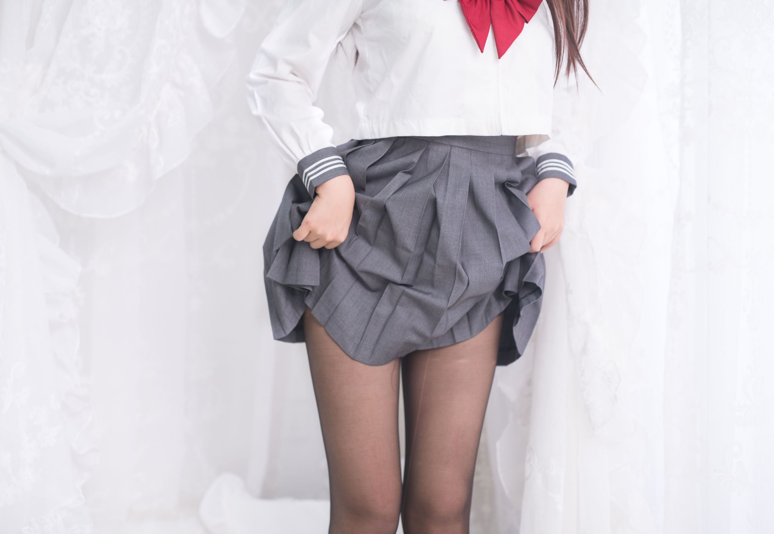 [Cosplay写真] 萌系小姐姐-白烨- - 黑丝制服少女  第10张
