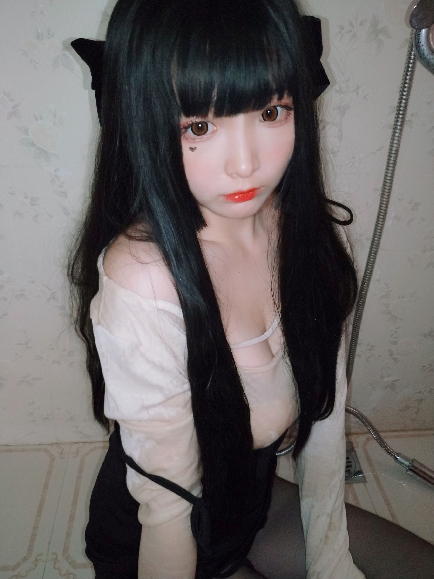 [Cosplay写真] 二次元美女古川kagura - 浴室湿身黑丝  第11张