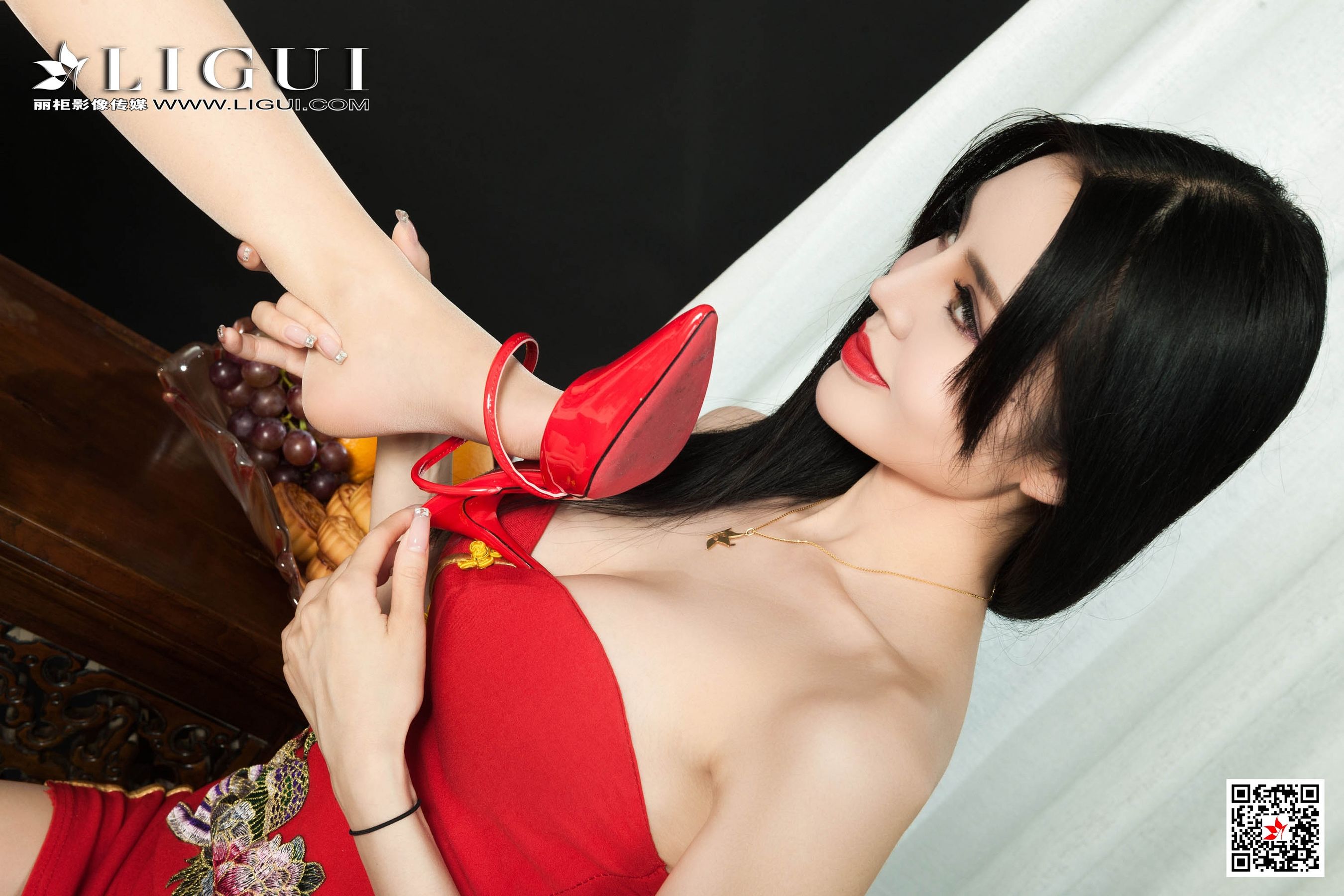 [丽柜Ligui] 网络丽人 Model 汐汐& 凉儿  第46张