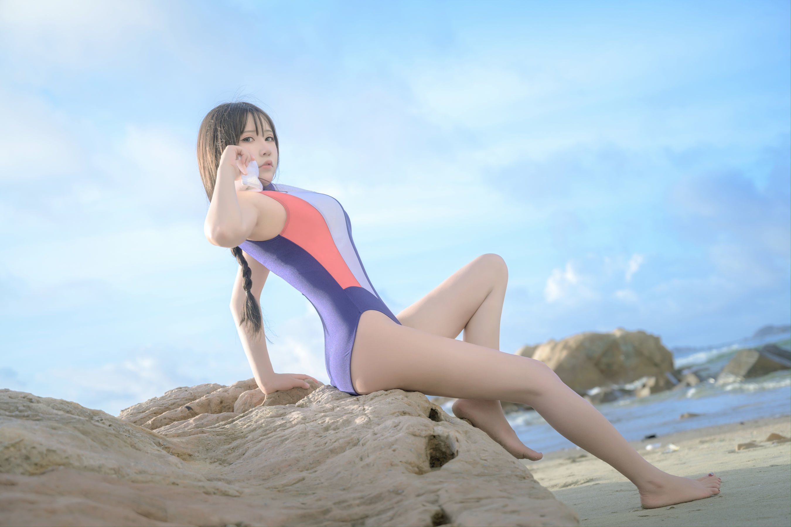  二次元妹子抱走莫子aa - 竞技泳衣 第15张