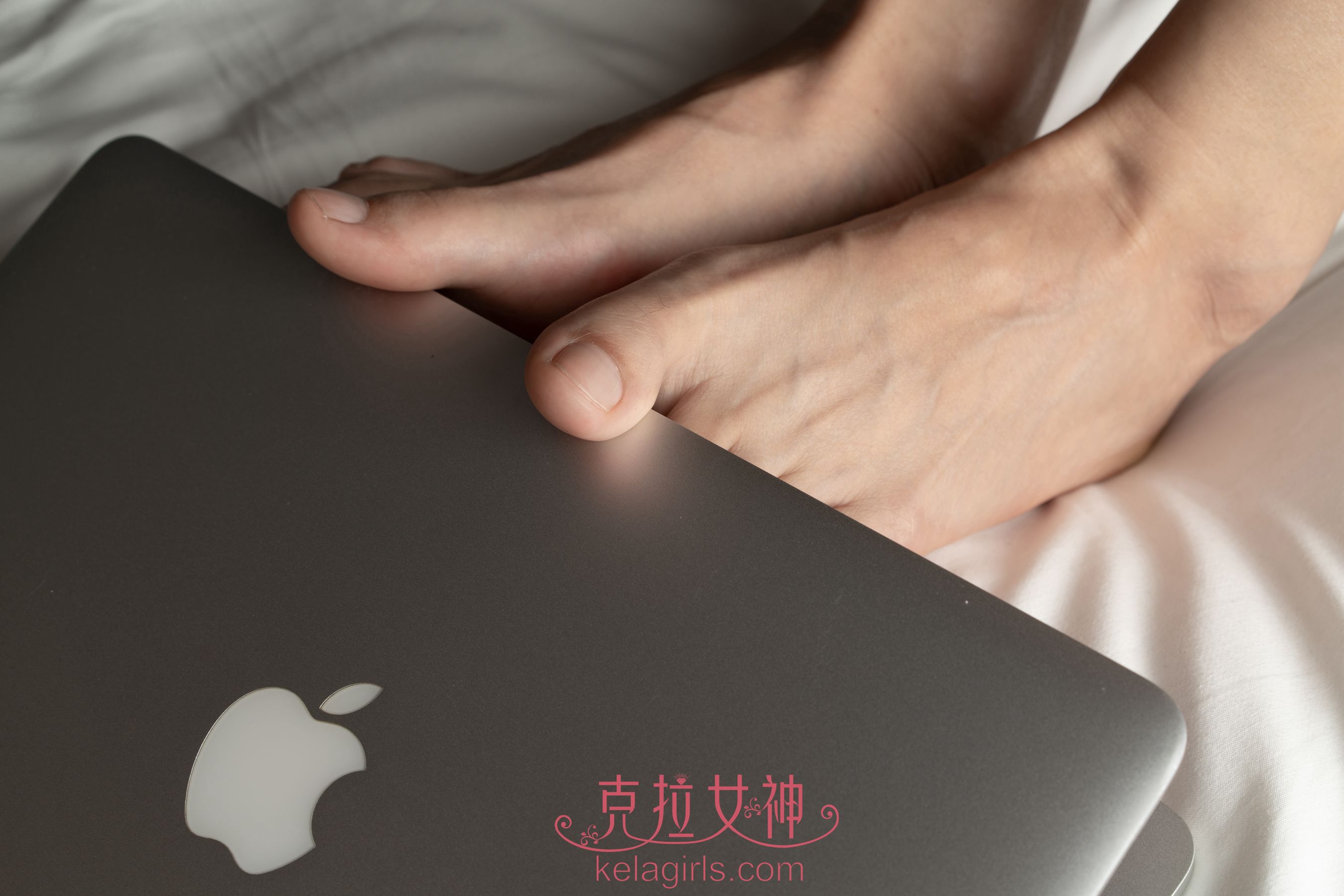 [克拉女神Kelagirls]  周拉拉 趾敲键盘 第9张