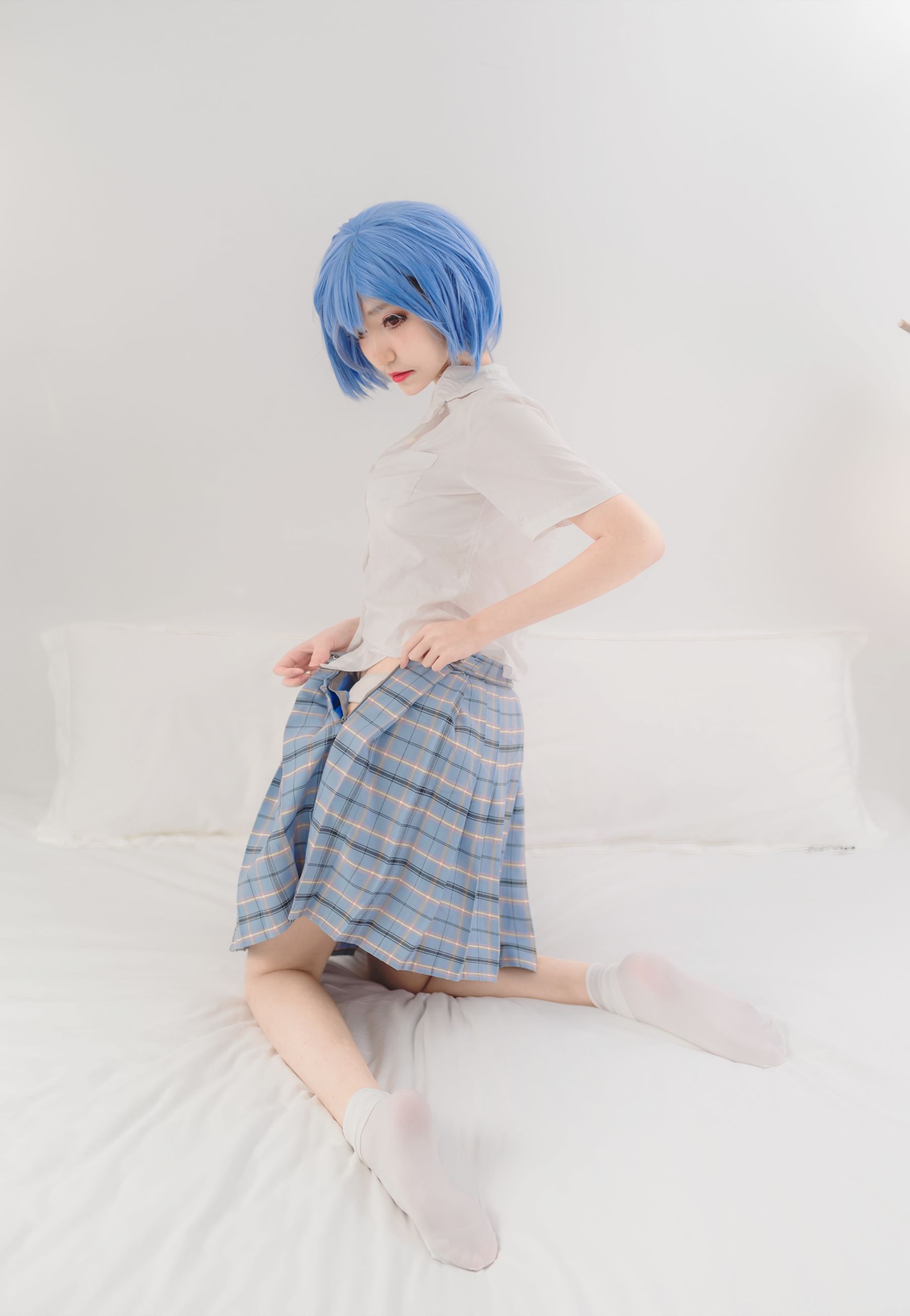 动漫博主南桃Momoko 绫波丽制服  第12张