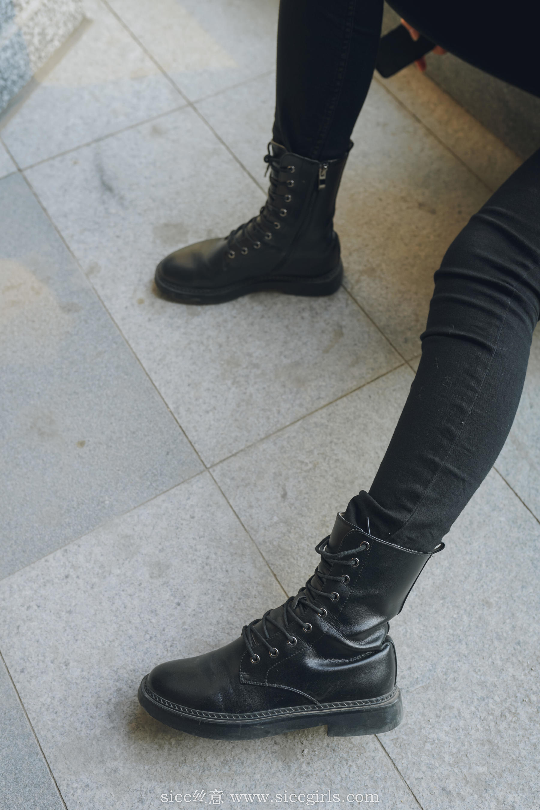 [丝意SIEE] No.392 敏敏 身边的学姐  第2张