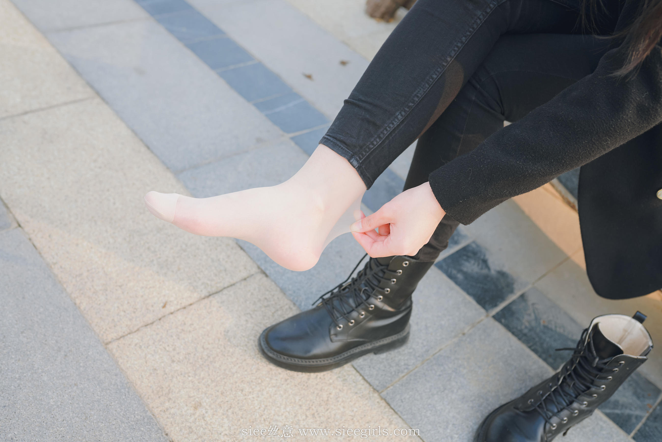 [丝意SIEE] No.392 敏敏 身边的学姐  第9张