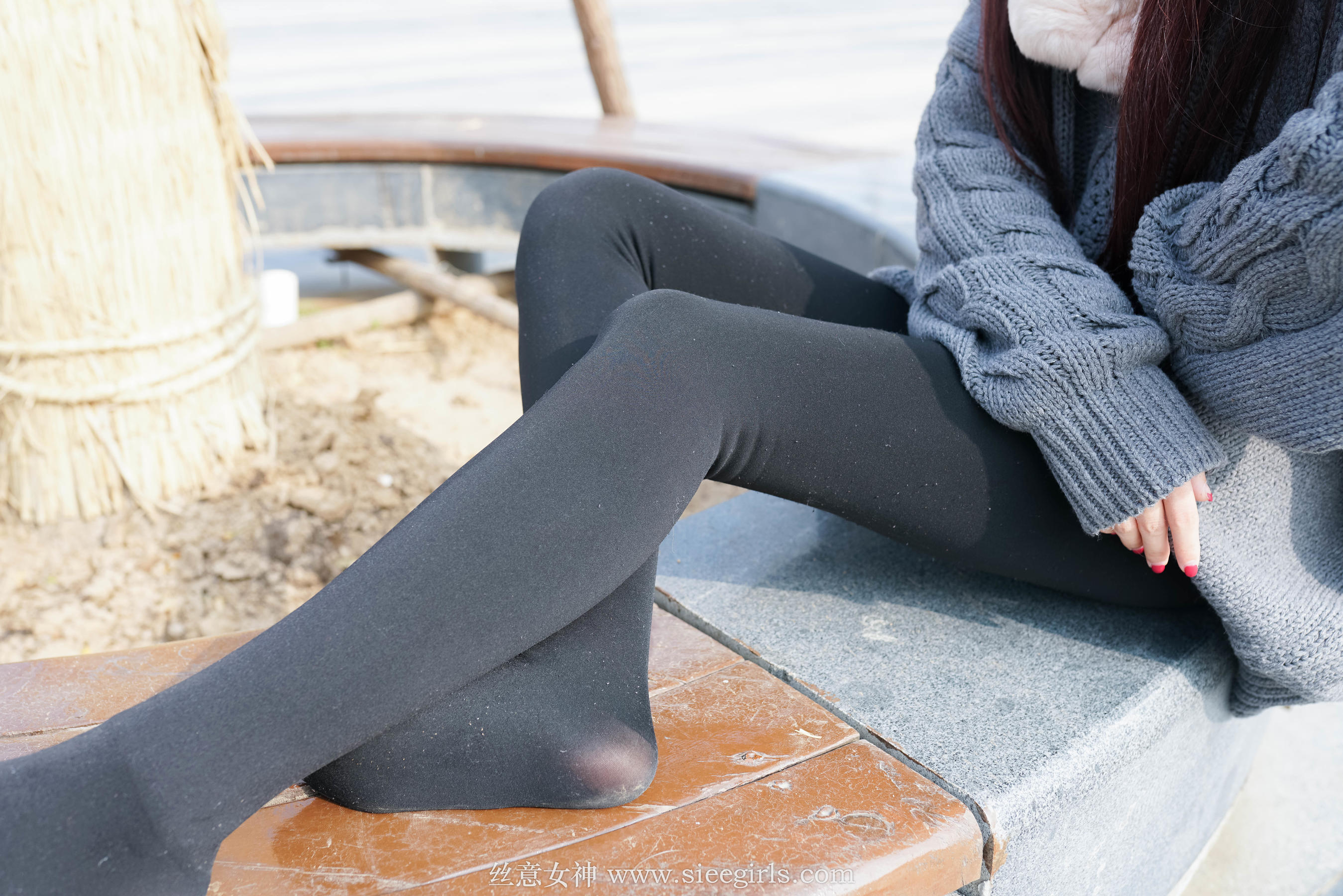 [丝意SIEE] 芊芊 秋意未尽，冬又望想  第51张