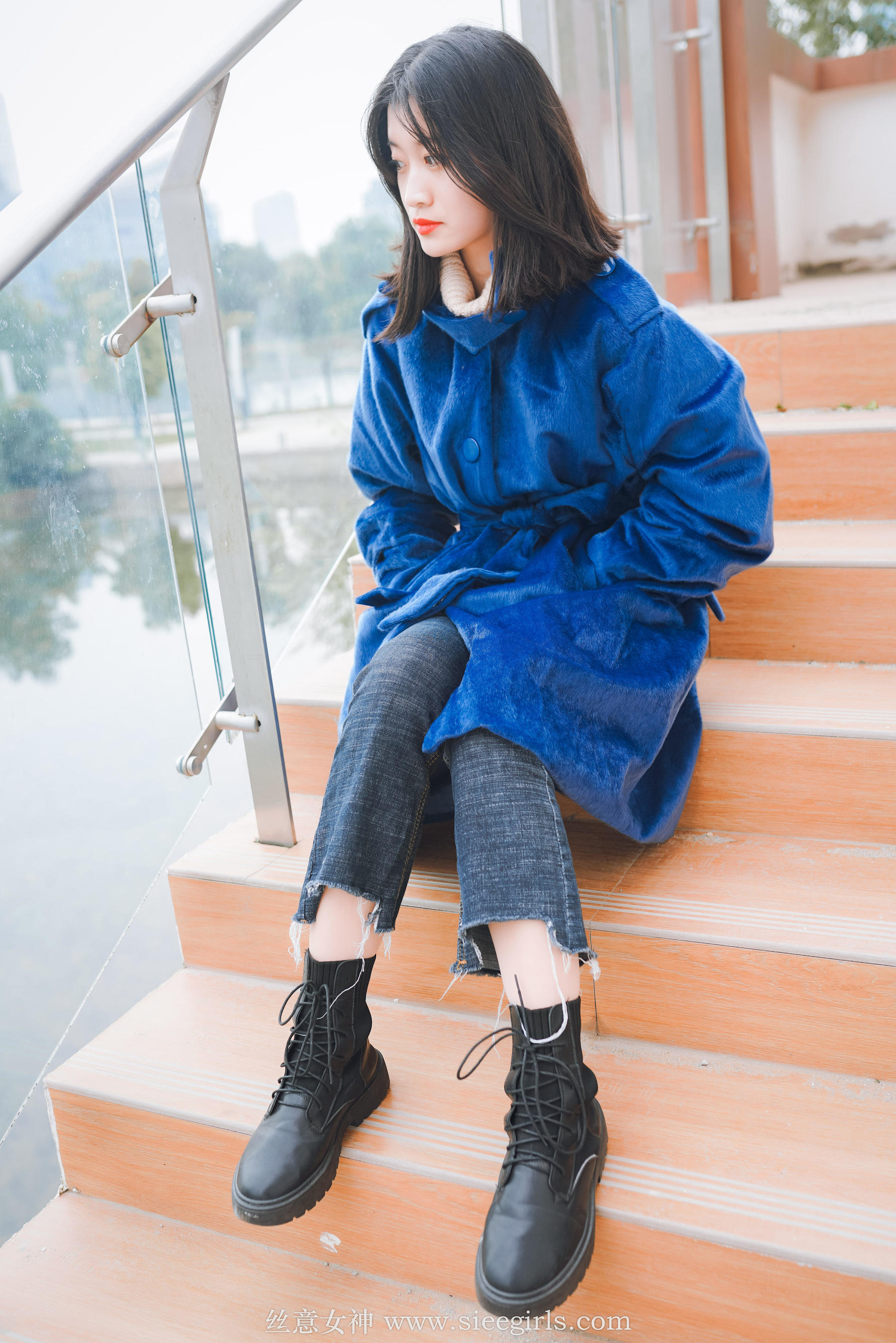 [丝意SIEE] 含含&圆圆 镜中姐妹  第2张