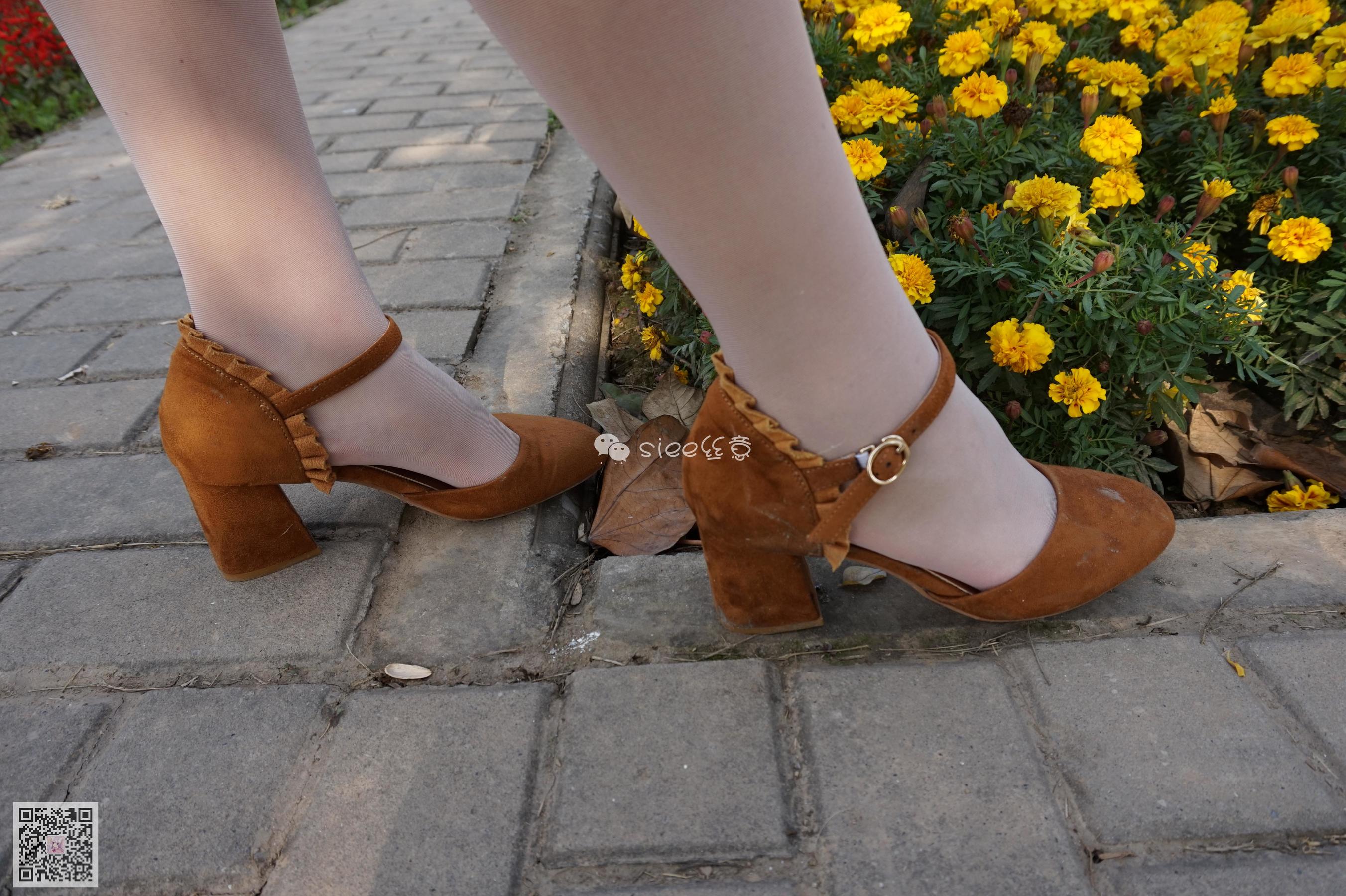 [丝意SIEE] 鱼鱼 花丛中的肉丝  第3张