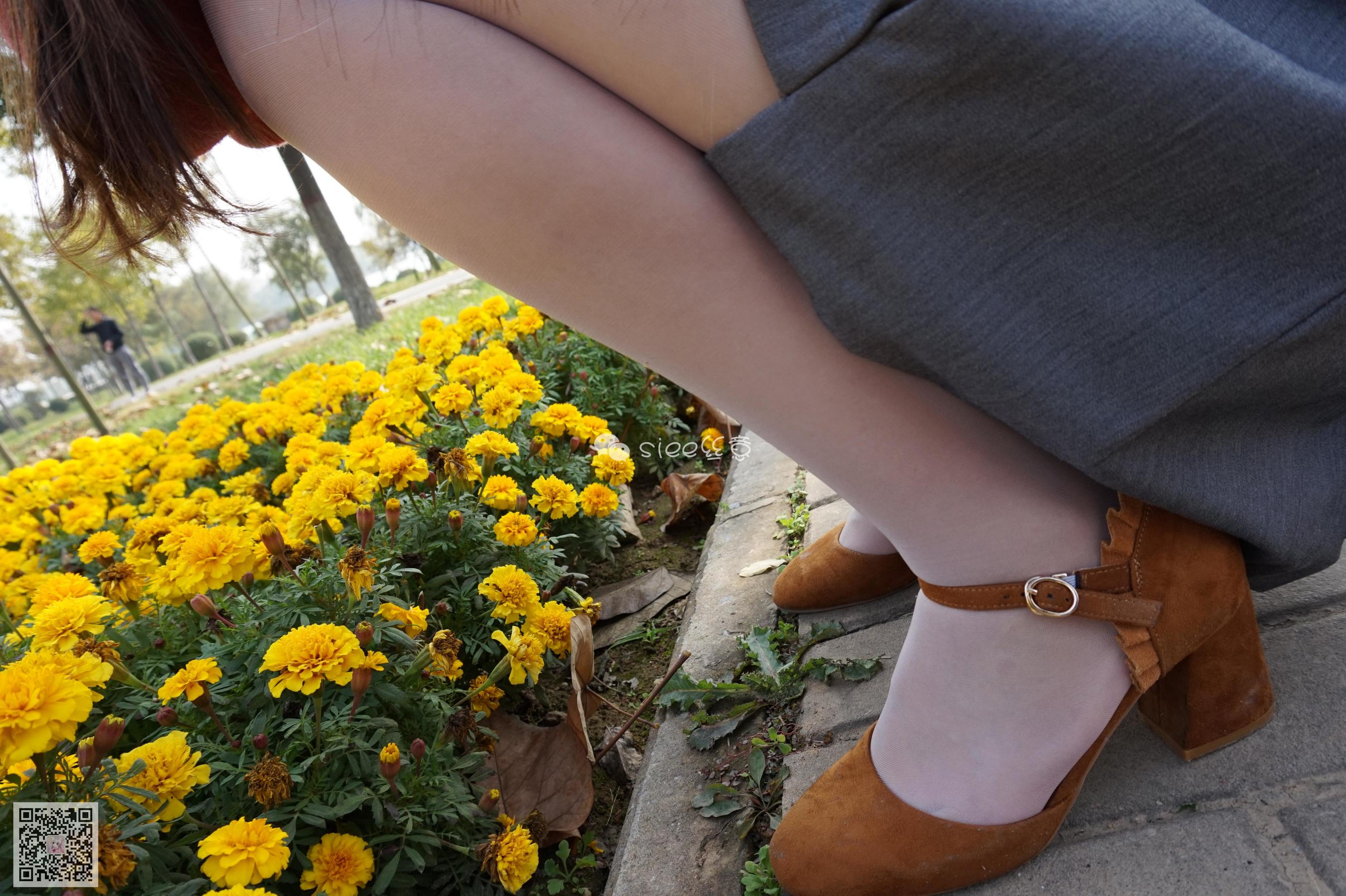 [丝意SIEE] 鱼鱼 花丛中的肉丝  第5张