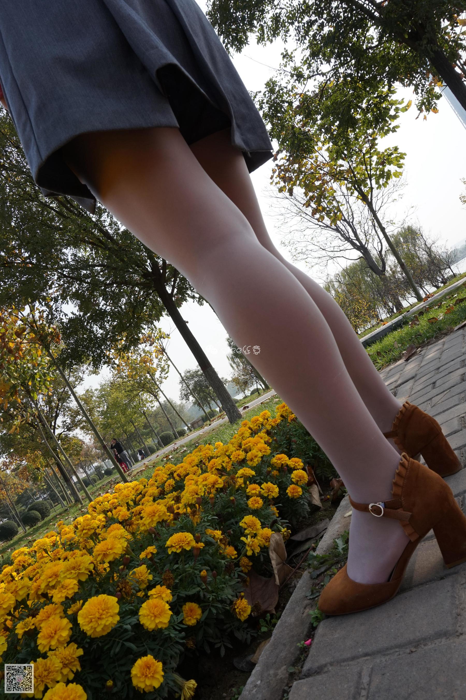 [丝意SIEE] 鱼鱼 花丛中的肉丝  第4张