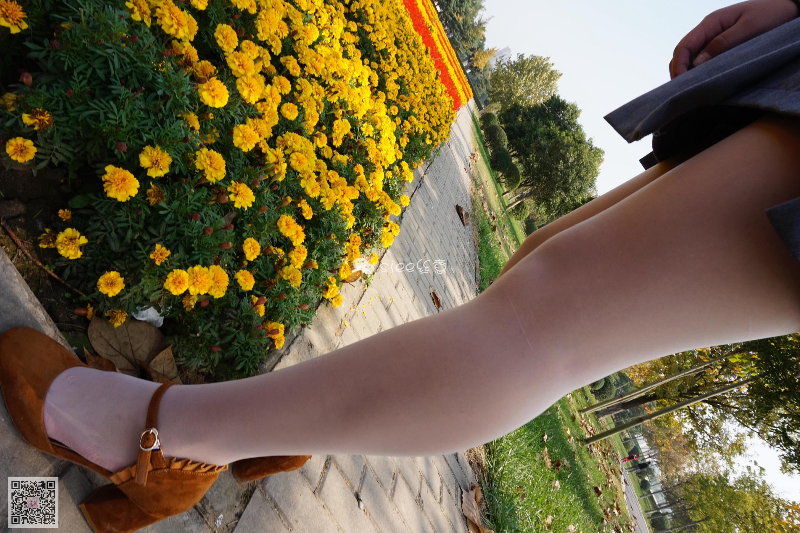 [丝意SIEE] 鱼鱼 花丛中的肉丝  第3张