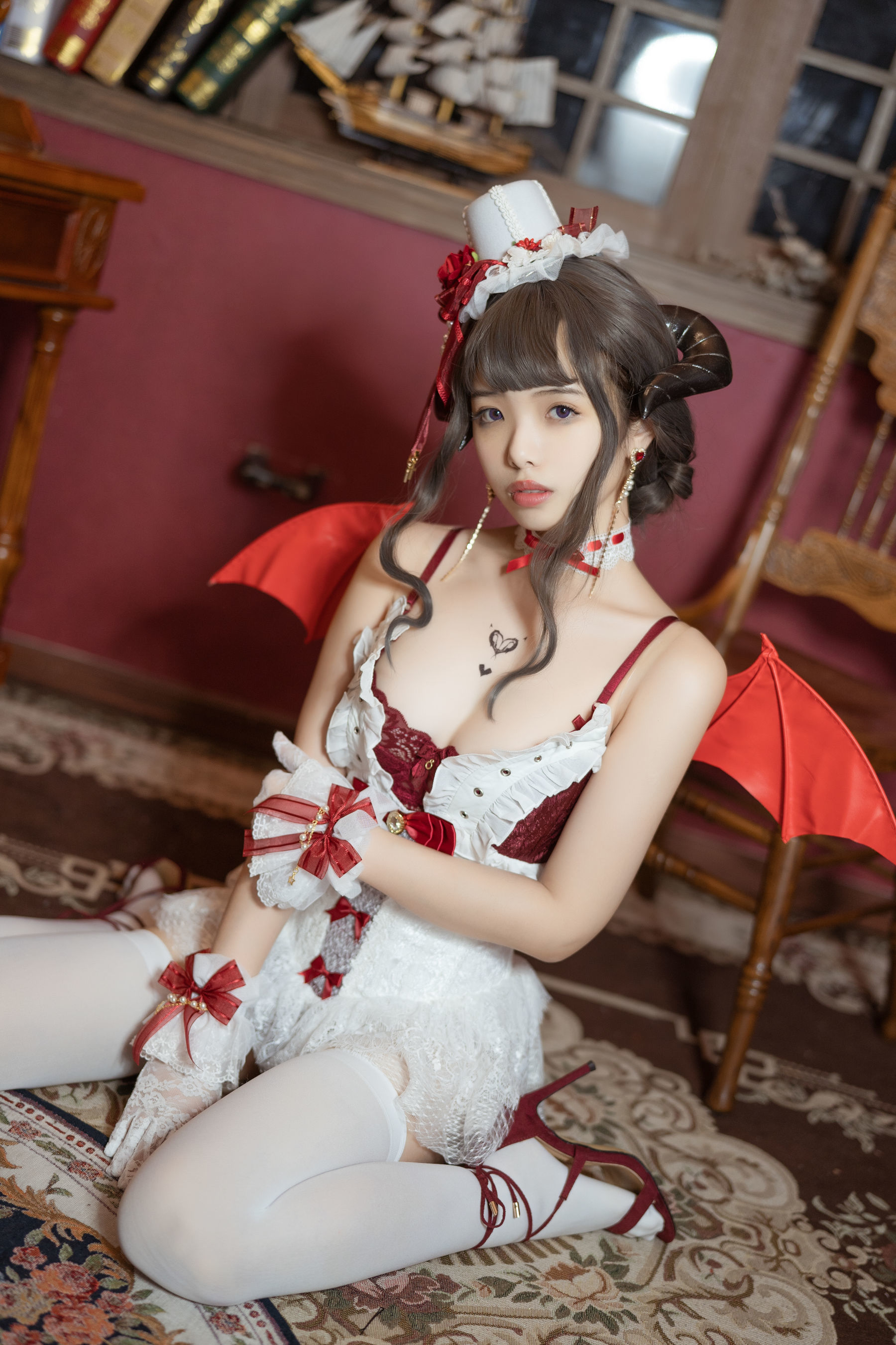 [萝莉COS] 雯妹 - 魅魔 Elegant devil  第7张