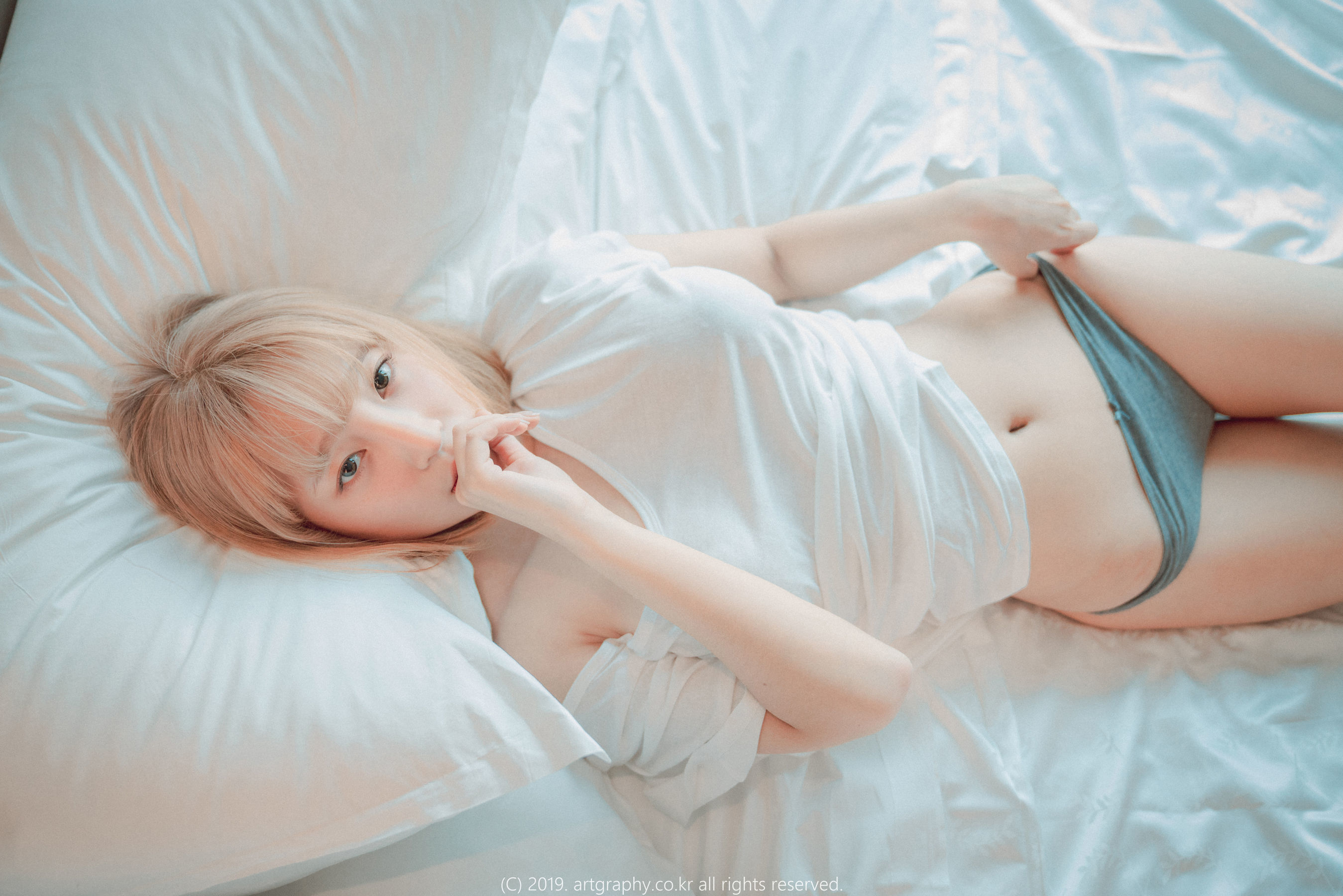 [ARTGRAVIA] VOL.062 巨乳少女姜仁卿 - 丁字裤 T恤衫 网袜兔女郎  第20张